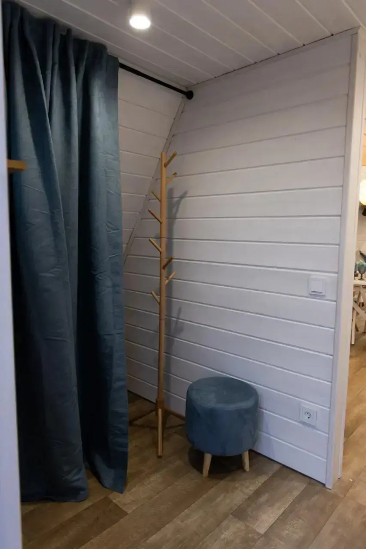 Частный дом в Стиле A-Frame на Берегу Озера