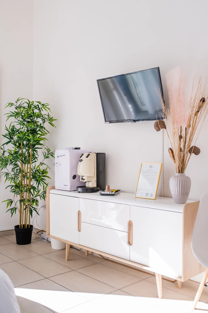 Naro Suites and Rooms