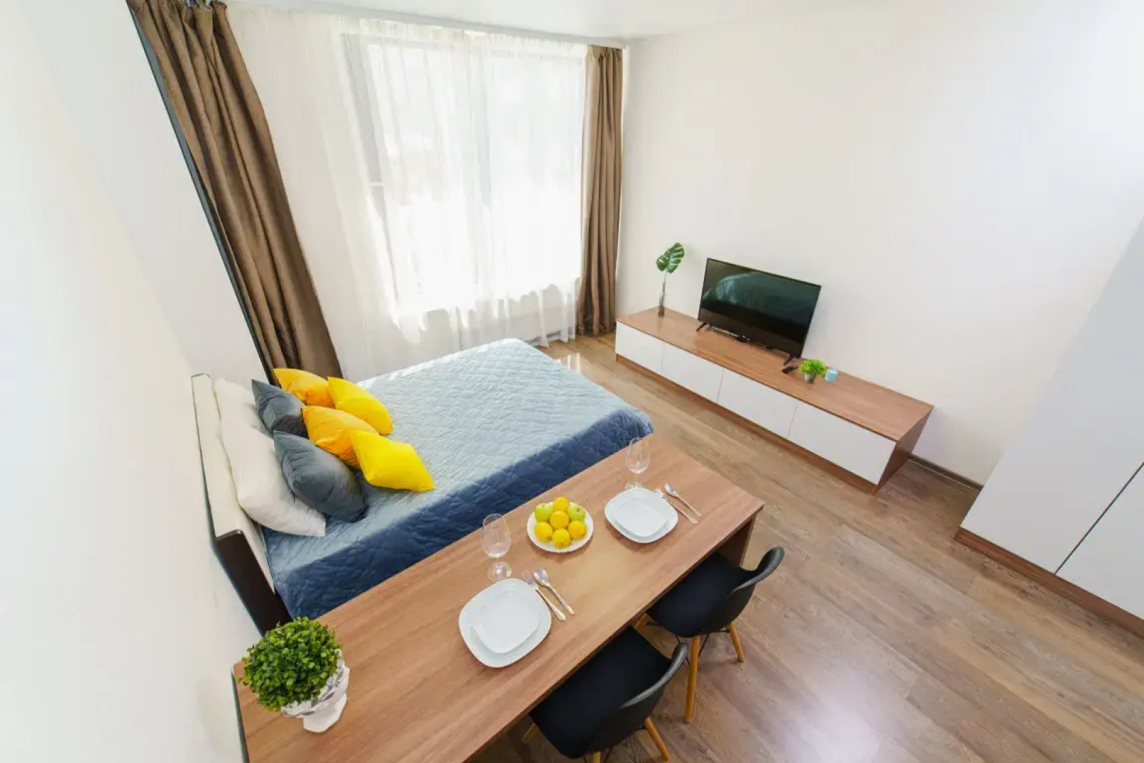 4 Апартаменты Radius На Малышева 42А (20)