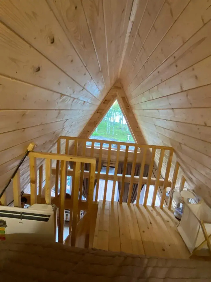 Шале с баней на берегу озера