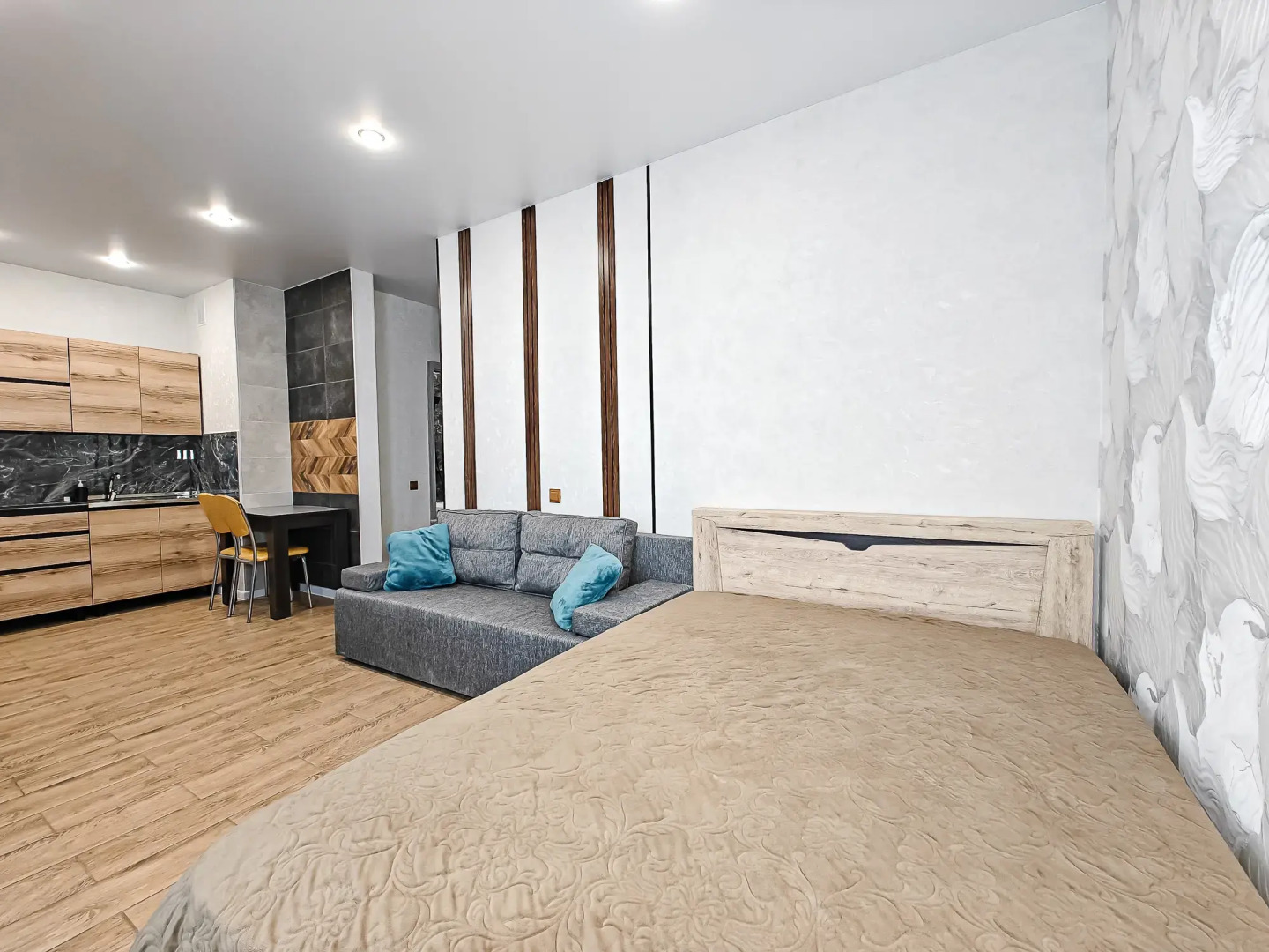 Квартира Писарева 44