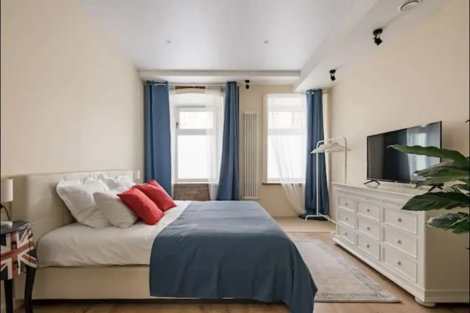 Апартаменты Loft Apartment в центре города