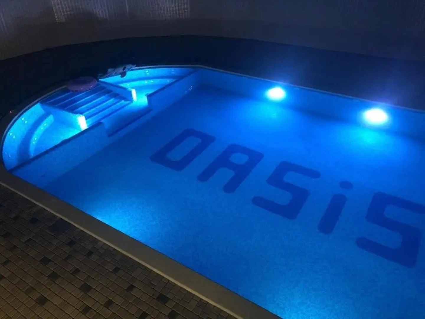 Отель Оазис