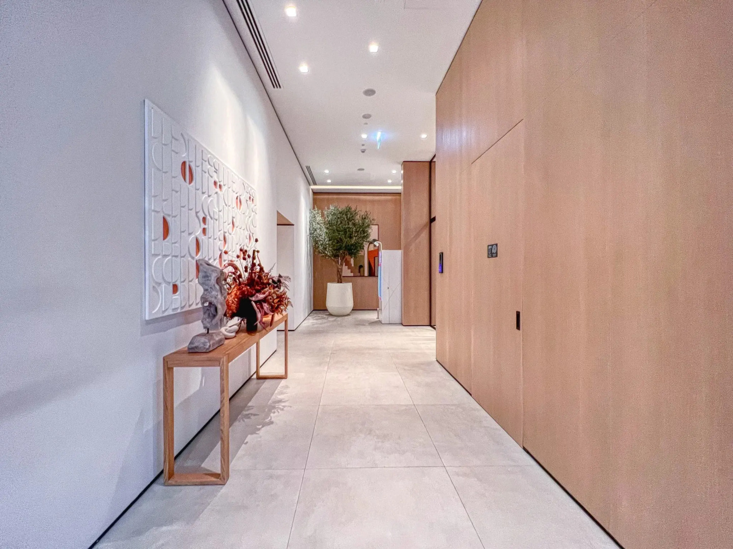 Апартаменты Welcome Home in Vida Residences