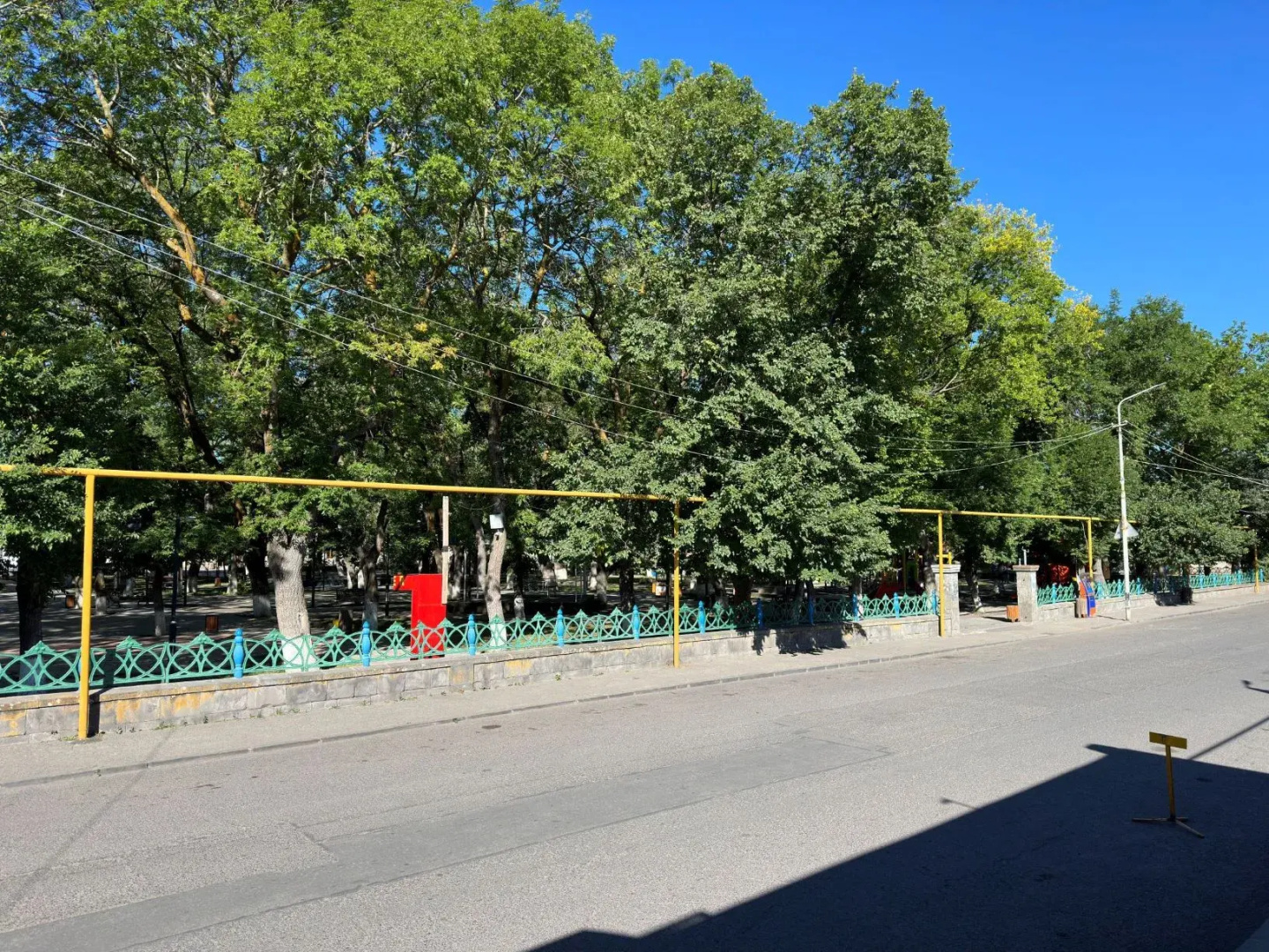 Отель IDEAL