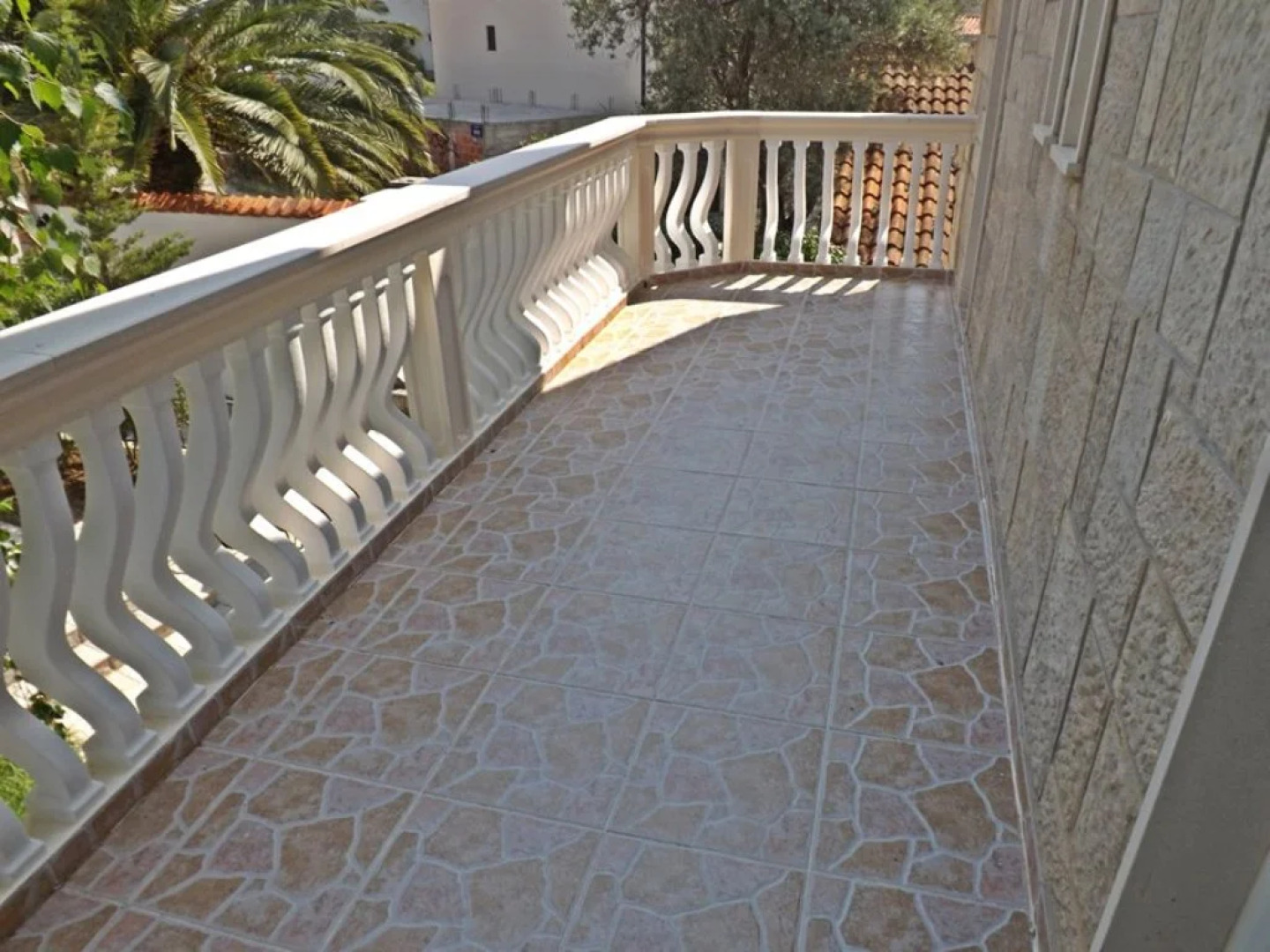 Вилла Petrovac с бассейном 6 спален