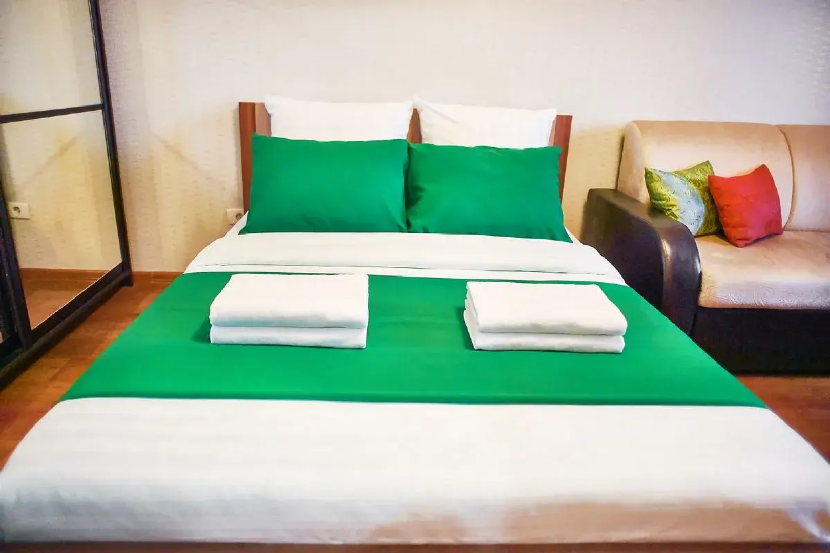 Апартаменты Пять Звёзд Стильная квартира с евроремонтом