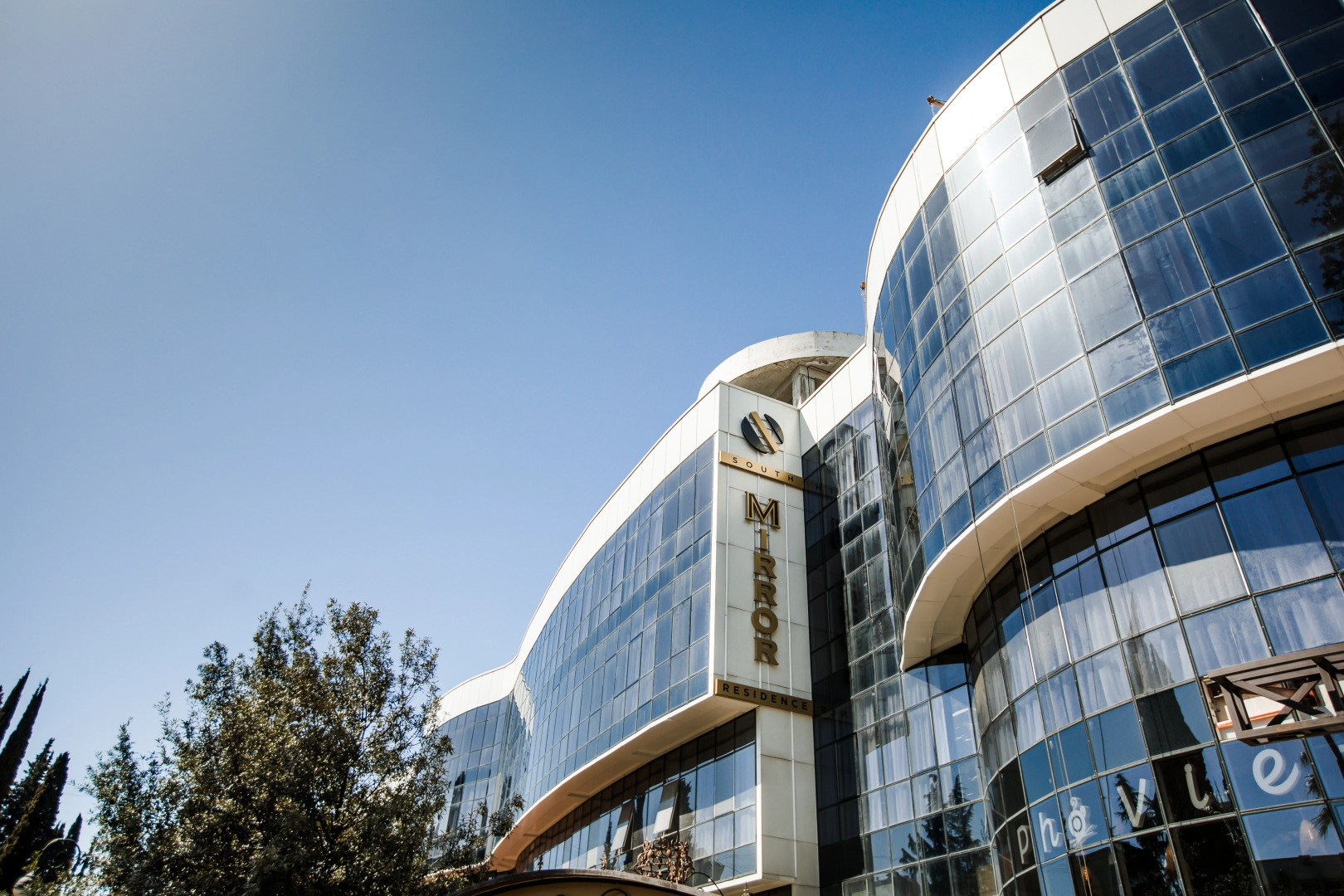 Mirror Residence Отель