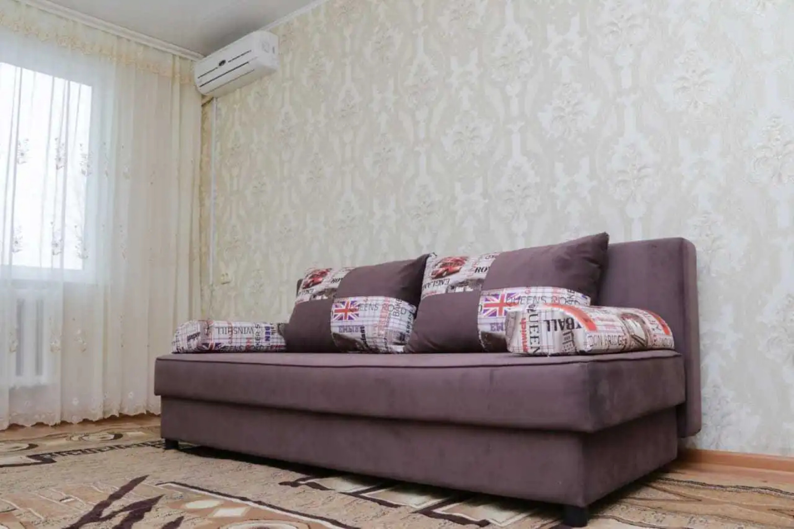 Апартаменты Валиханова 160