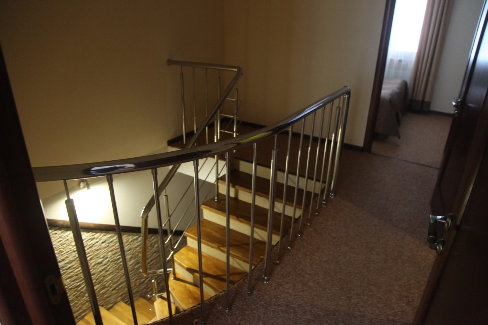 Отель Наступ