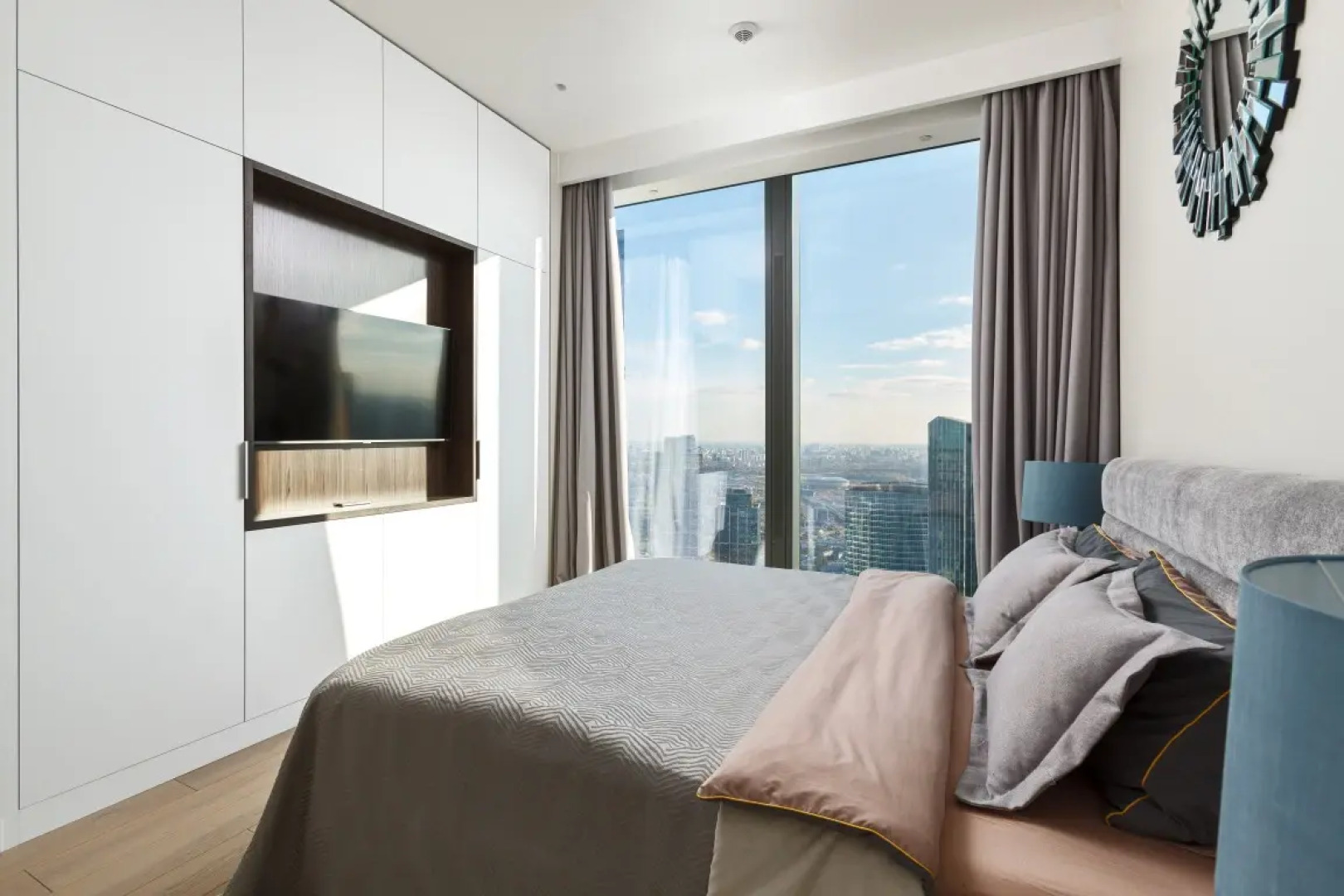 Апартамент на 73 этаже с потрясающим видом