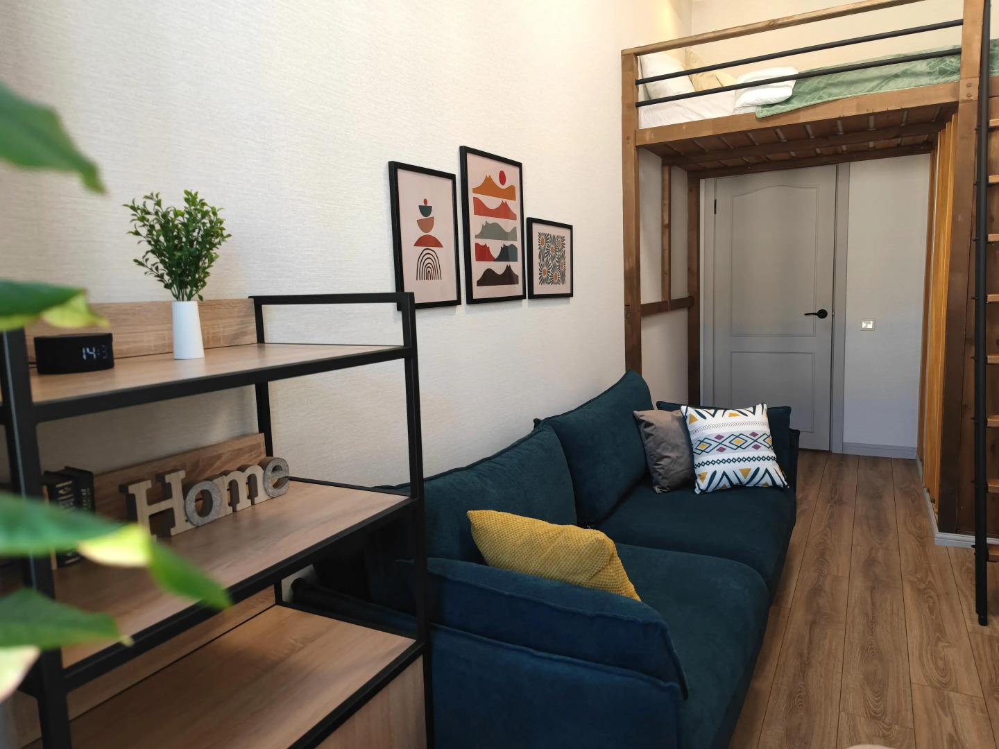 Квартира видовая в Золотом треугольнике Петербурга