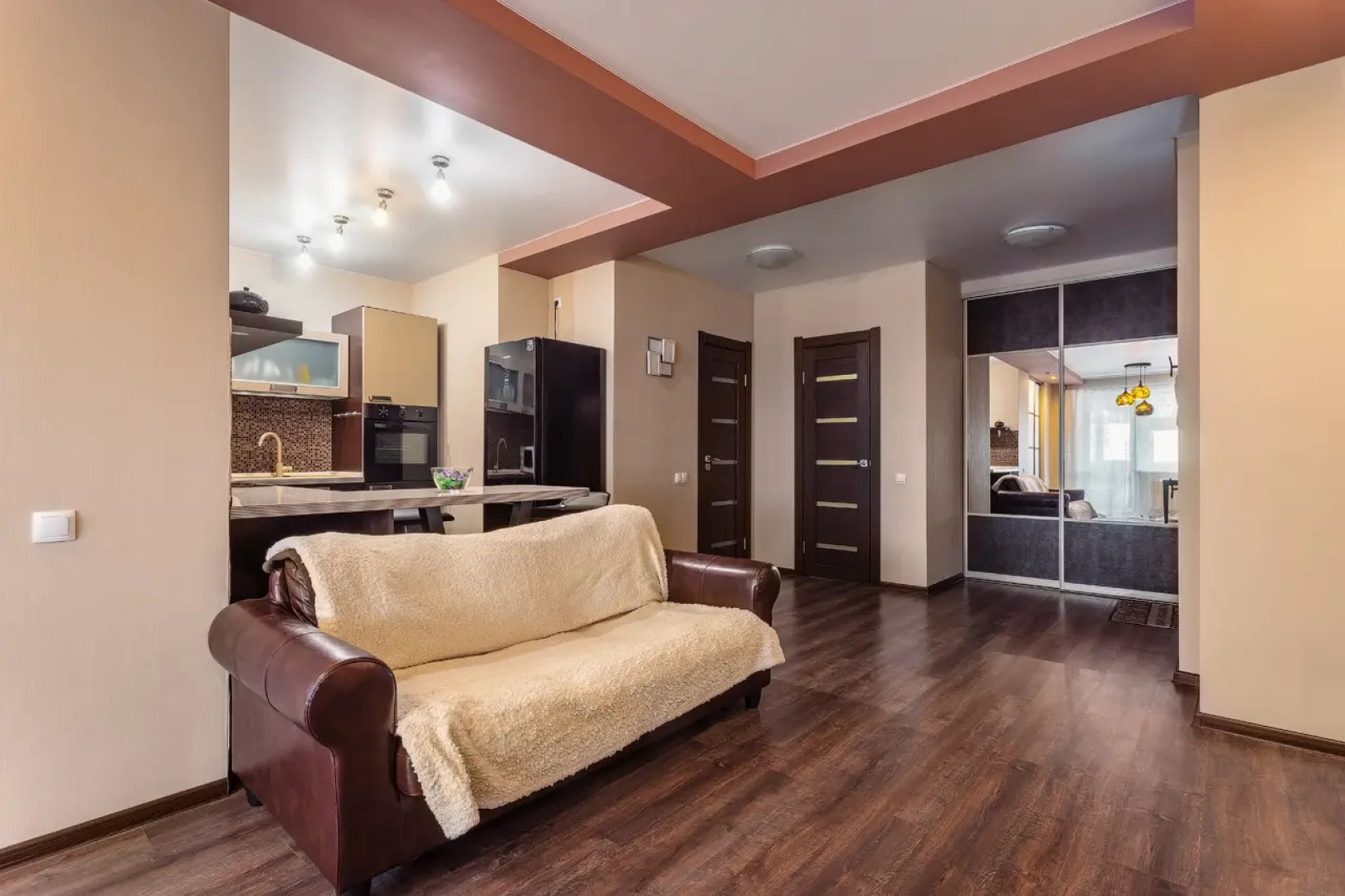 Уютные Апартаменты в ЖК Современник Нa 9 этаже (рядом с МТЛ-Арена)