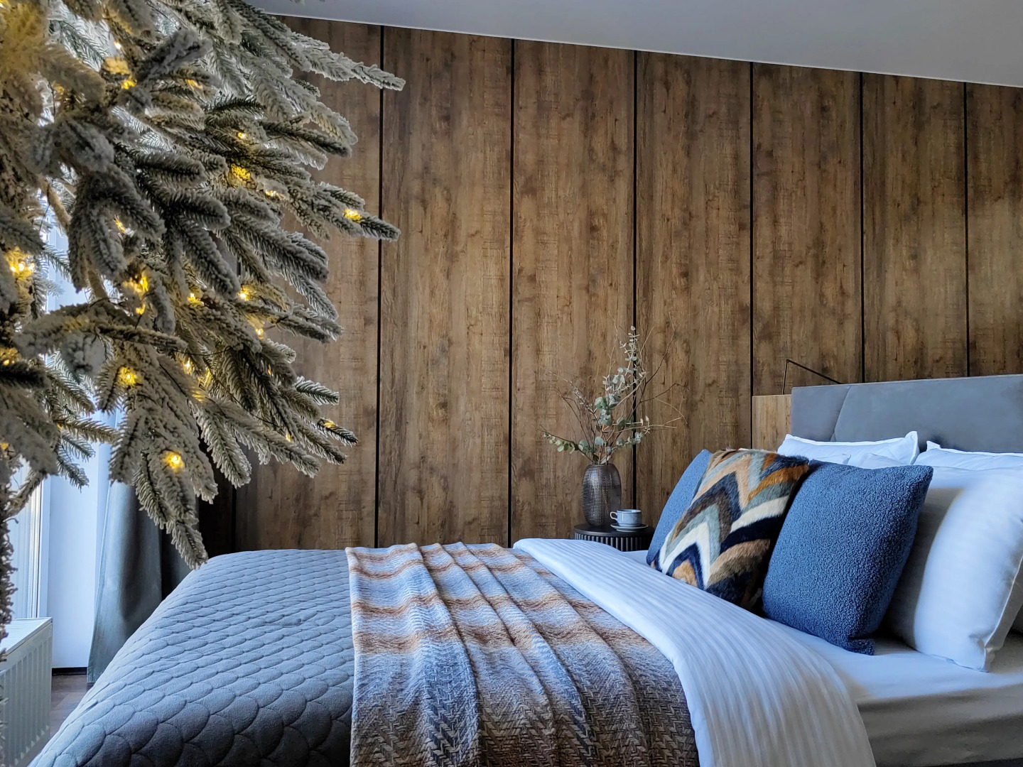 Квартира СТУДИЯ ПОЛЕТ СТРИЖА с залипательным видом на город и реку