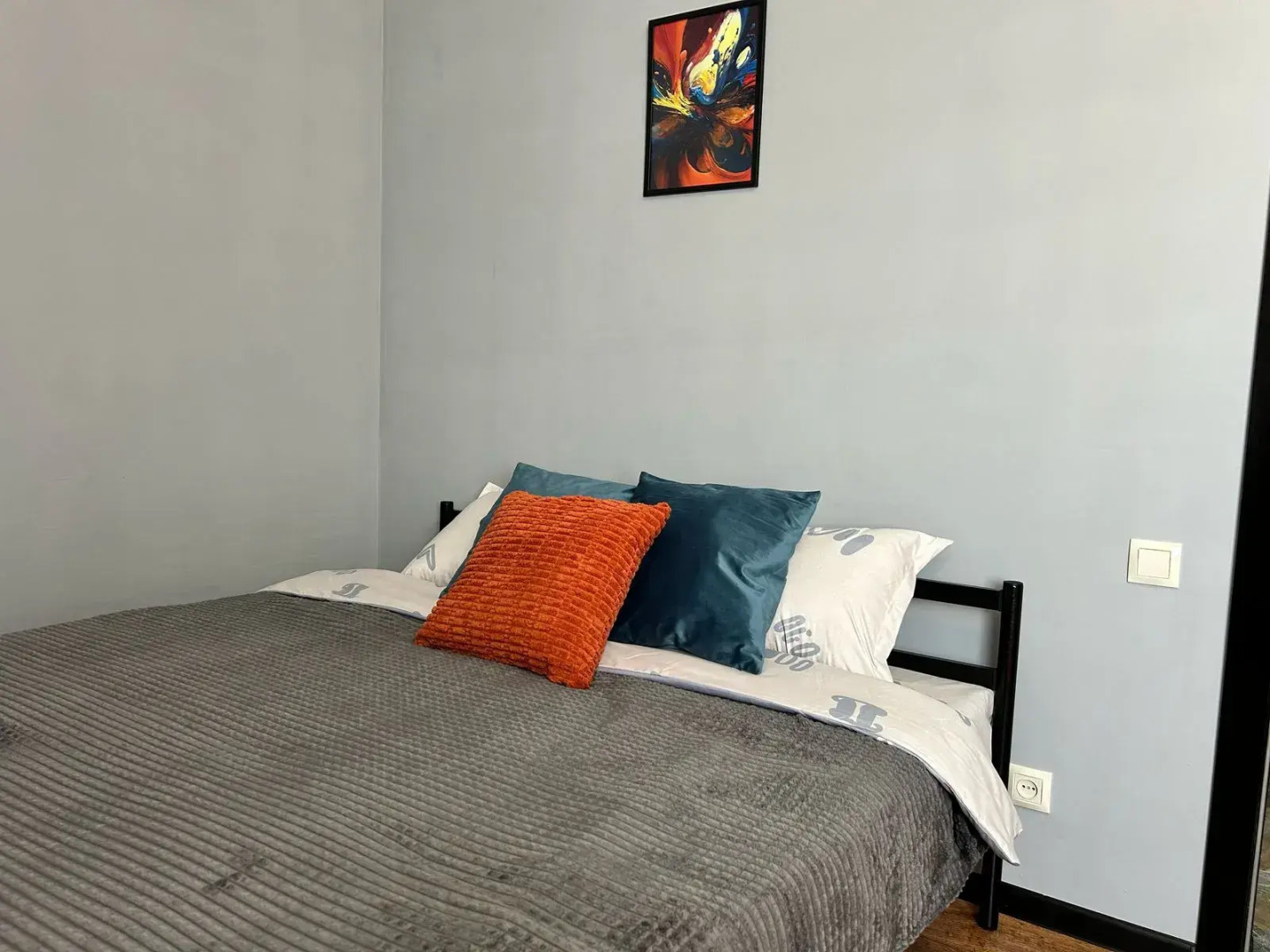 Квартира Двухкомнатная возле Космопорта