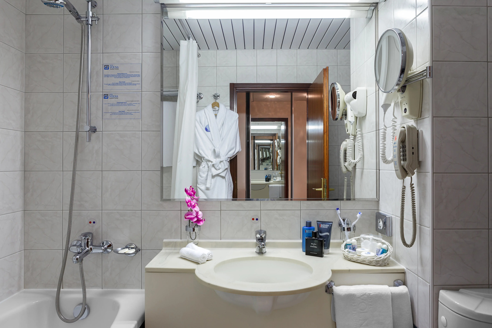 Гостиница Волна