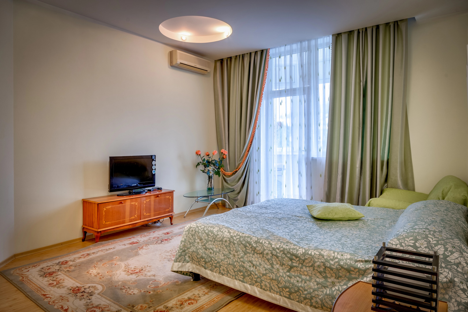 Апартаменты 1 У Приморского Парка