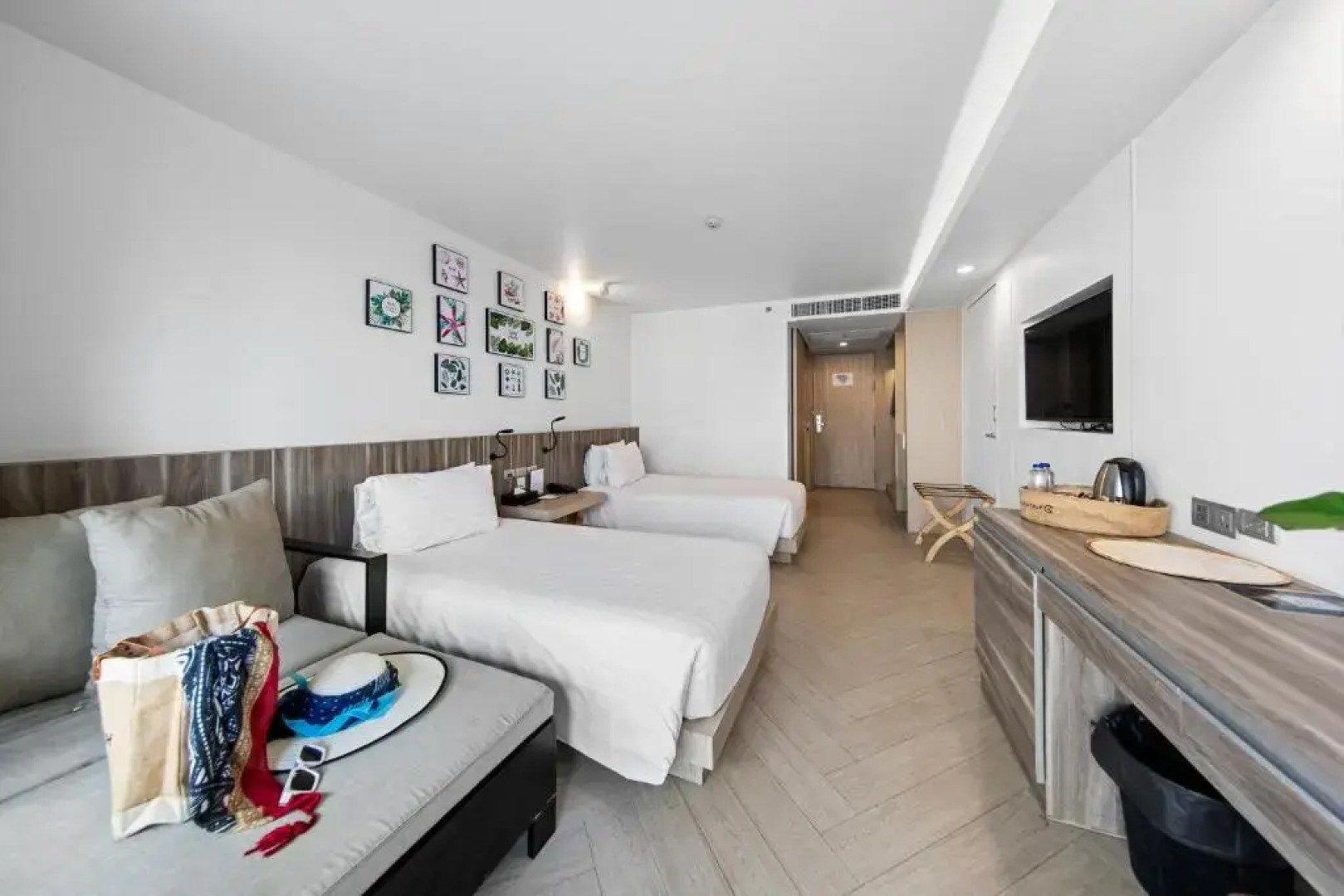 Курортный отель Golden Tulip Pattaya Beach Resort