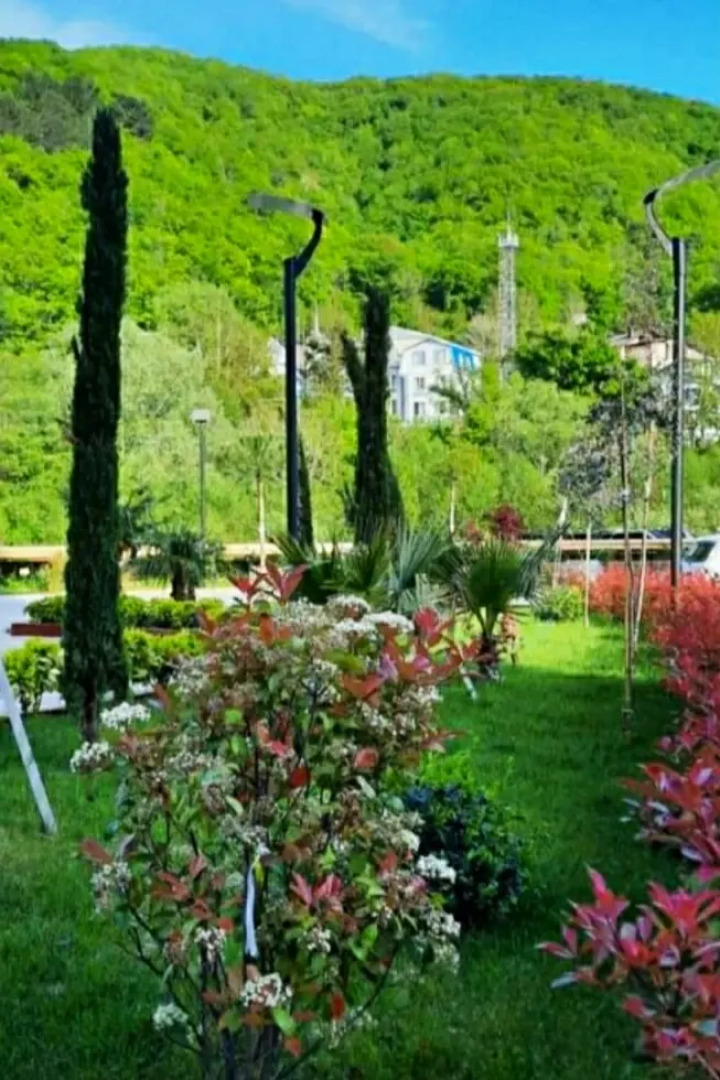 Квартира  Студия с Изумительным Видом на Горы и Реку