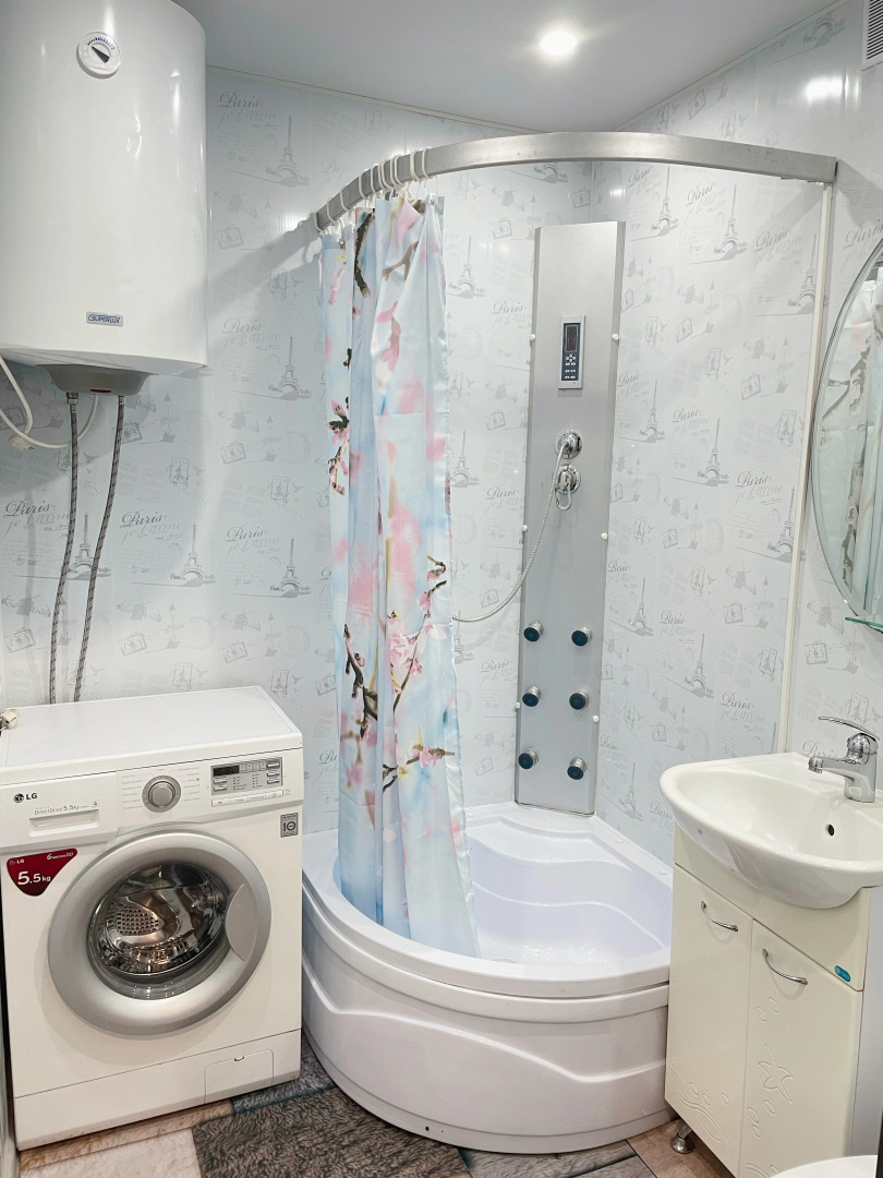 Квартира На 50 Лет Октября 15/6