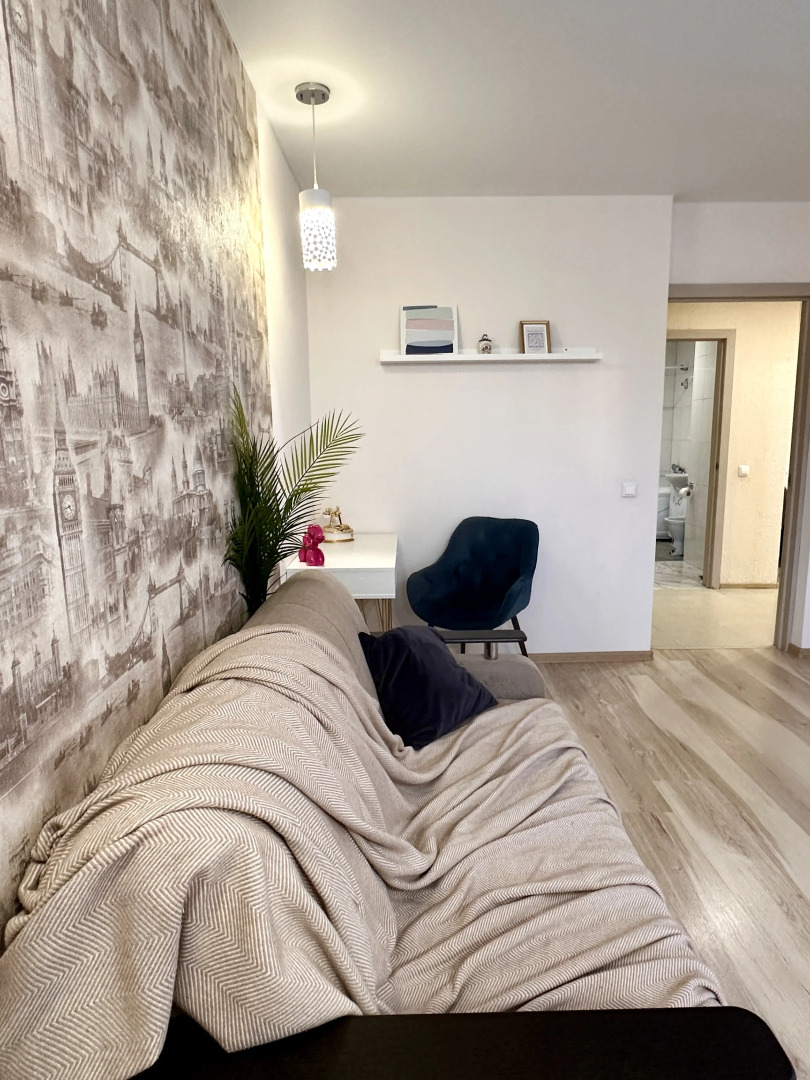 Апартаменты Мира 4в/8