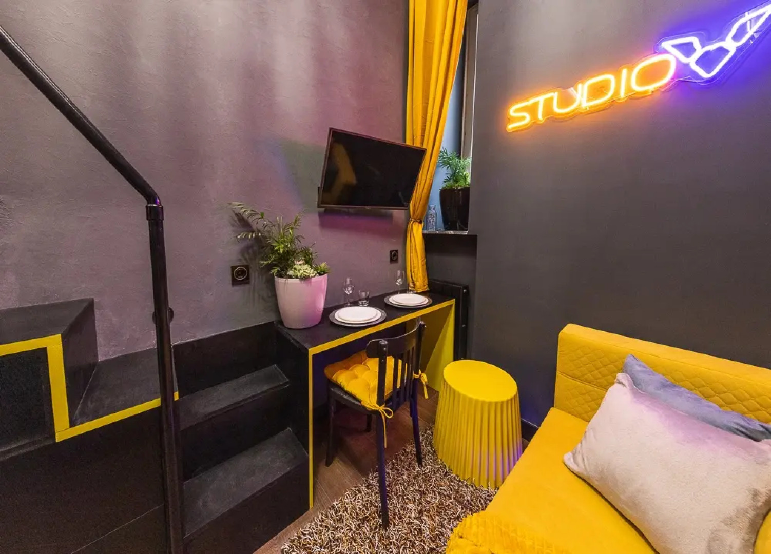 Апартаменты StudioV Batman