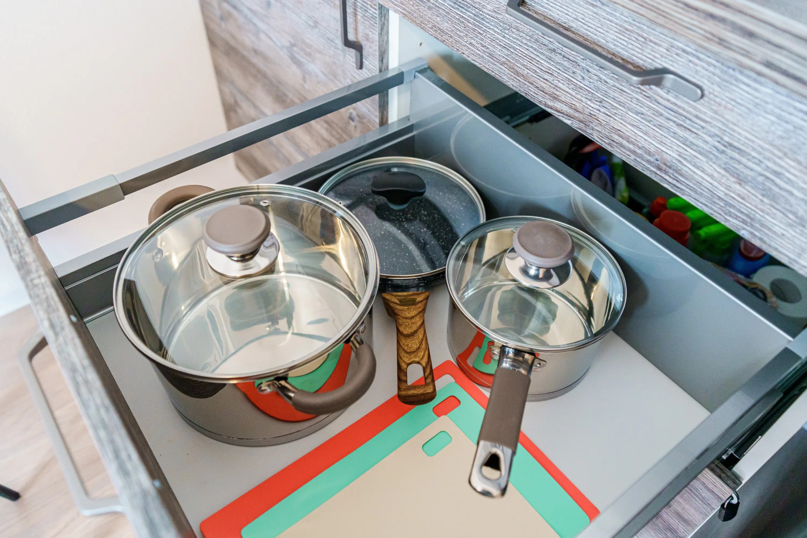 Апартаменты ЖК комфорт-класса Черноморский - 2 от LetoApart