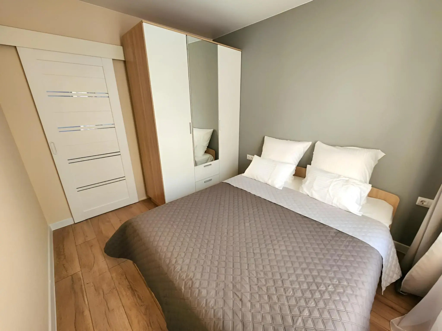 Апартаменты Лебединая