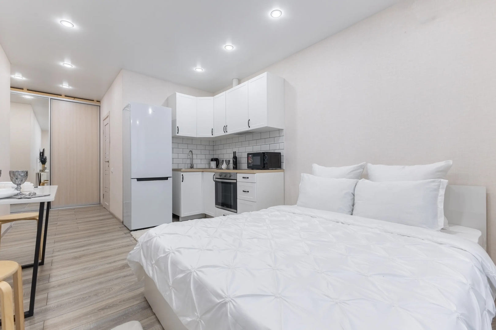 Апартаменты Comfort Home на Четаева 43а