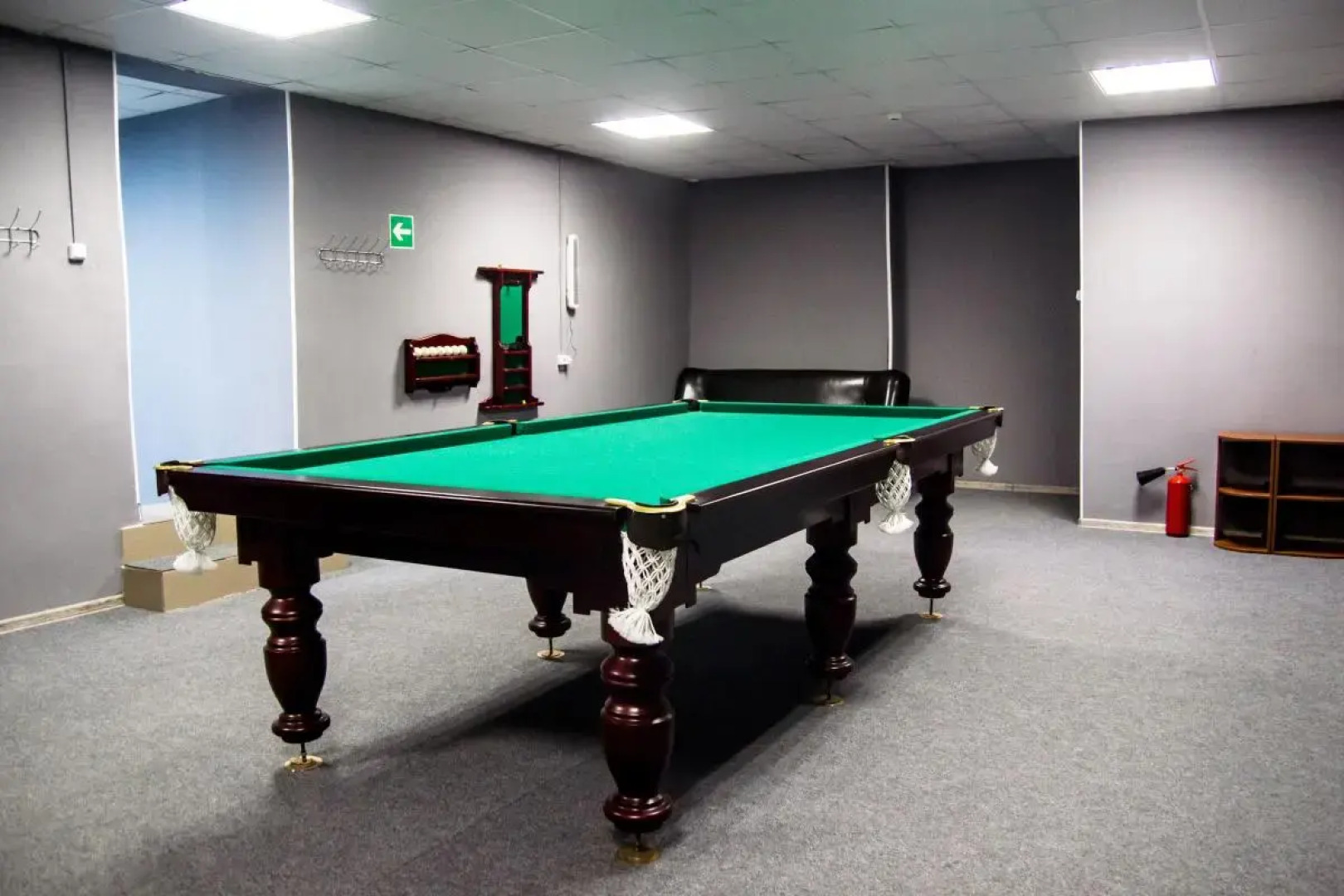 Отель Корона