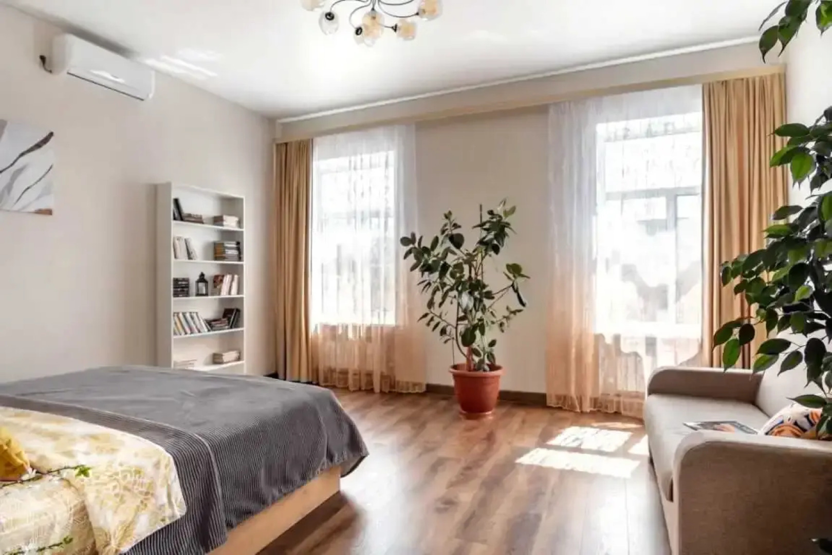 Квартира c Двумя Раздельными Спальнями и Балконом от Piligrim KMV