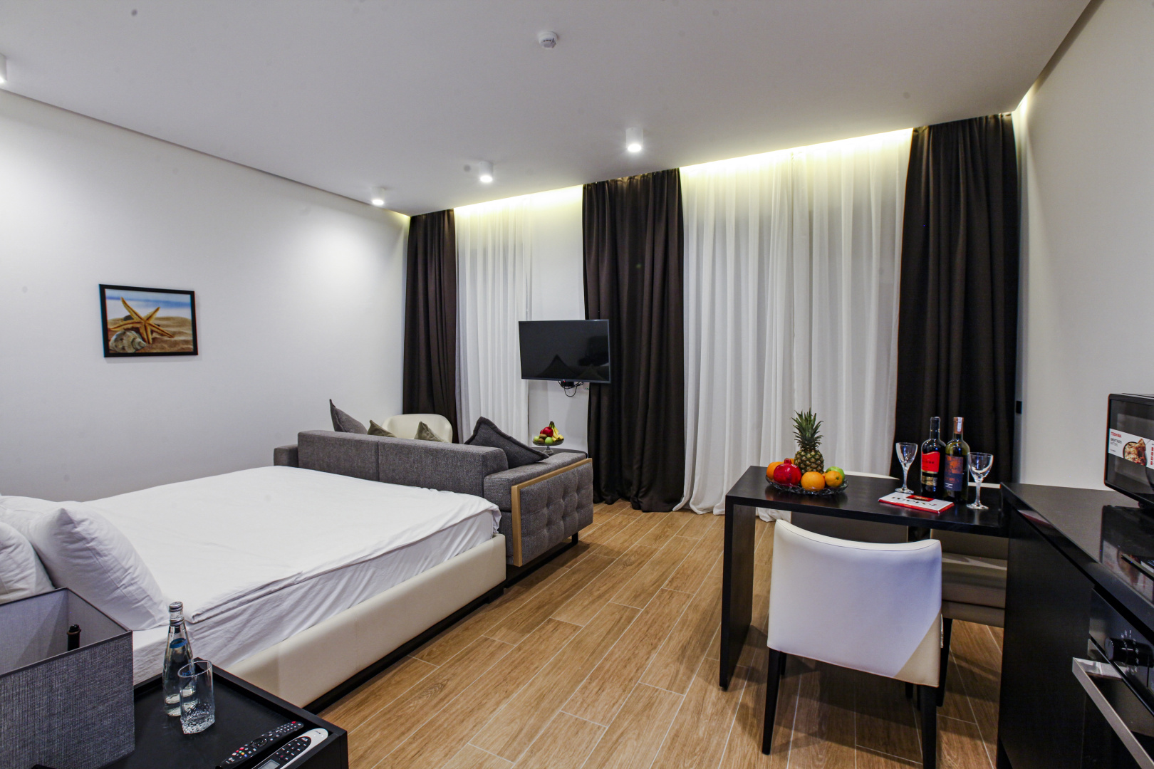 Апарт-отель Sea Breeze White Villas Apartments