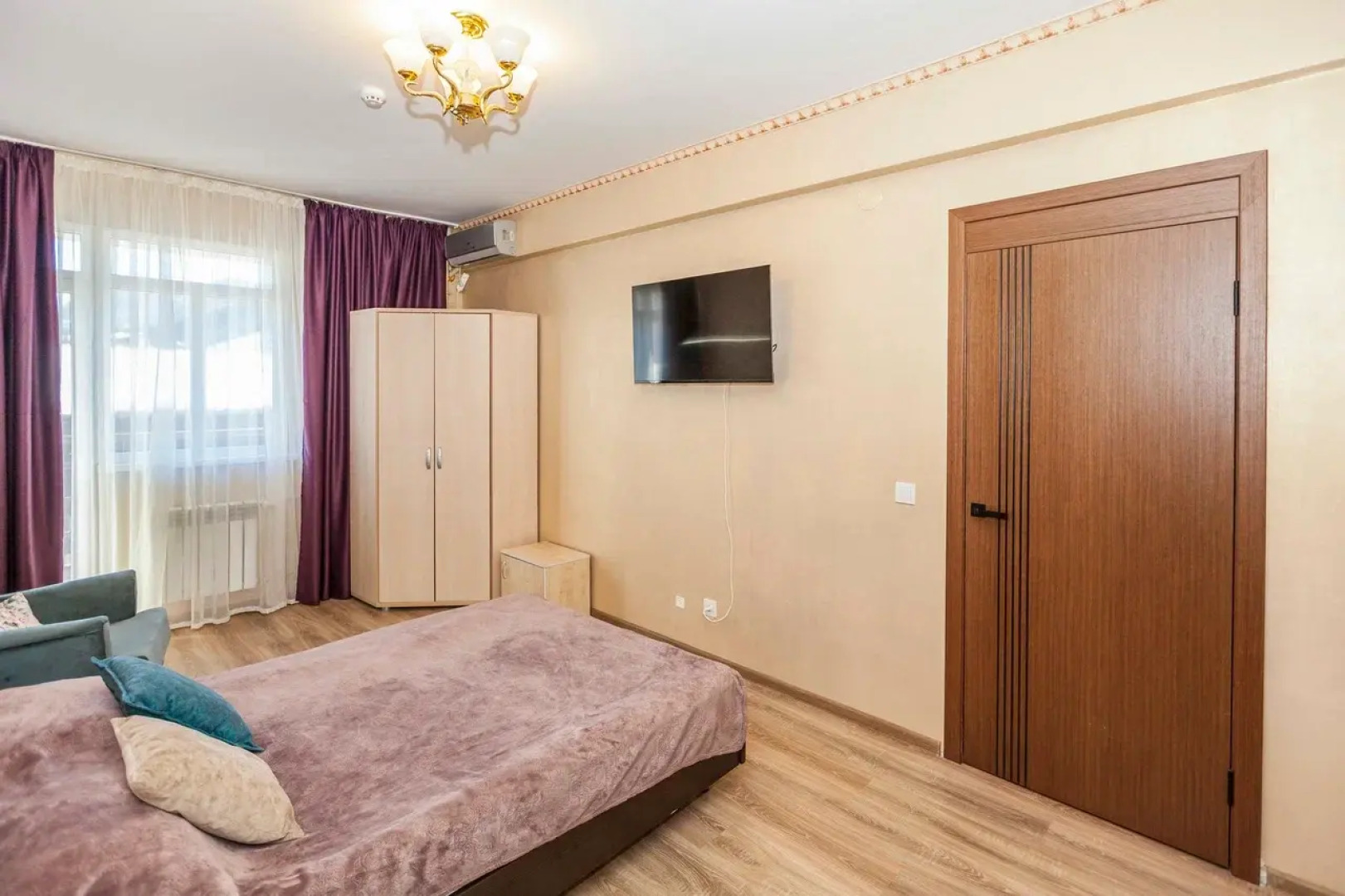 Апартаменты More Rooms на Эстонской 37