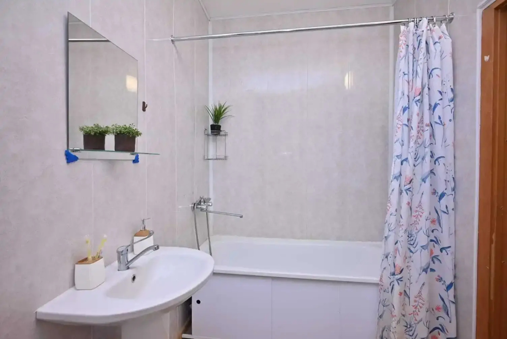 Квартира 2 к Простор напротив ТРЦ Планета