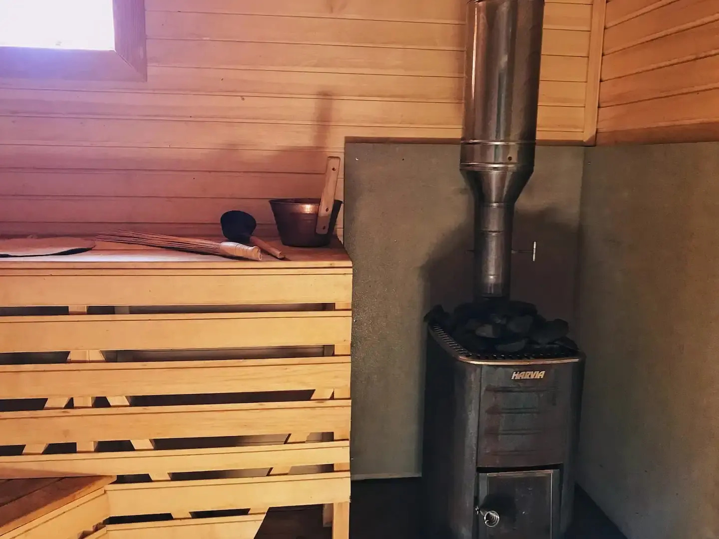 Дом с баней и камином