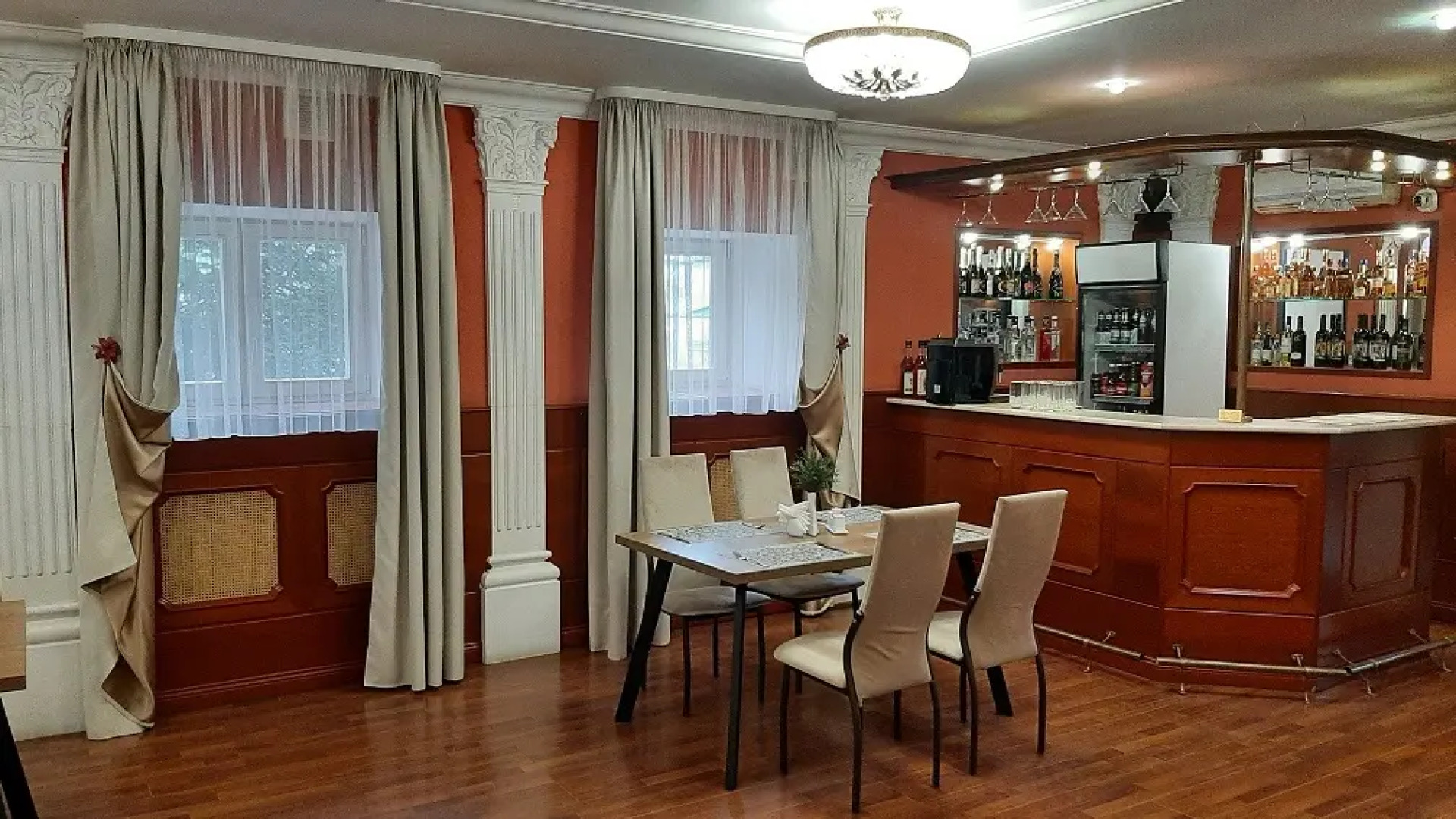 Гостинично-ресторанный комплекс «Альберт Отель»