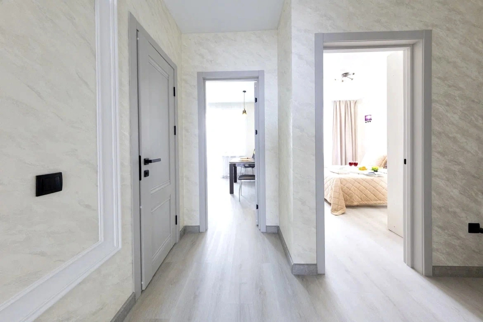 Апартаменты FSF Дизайнерская Двушка в Центре с Дистанционным Заездом