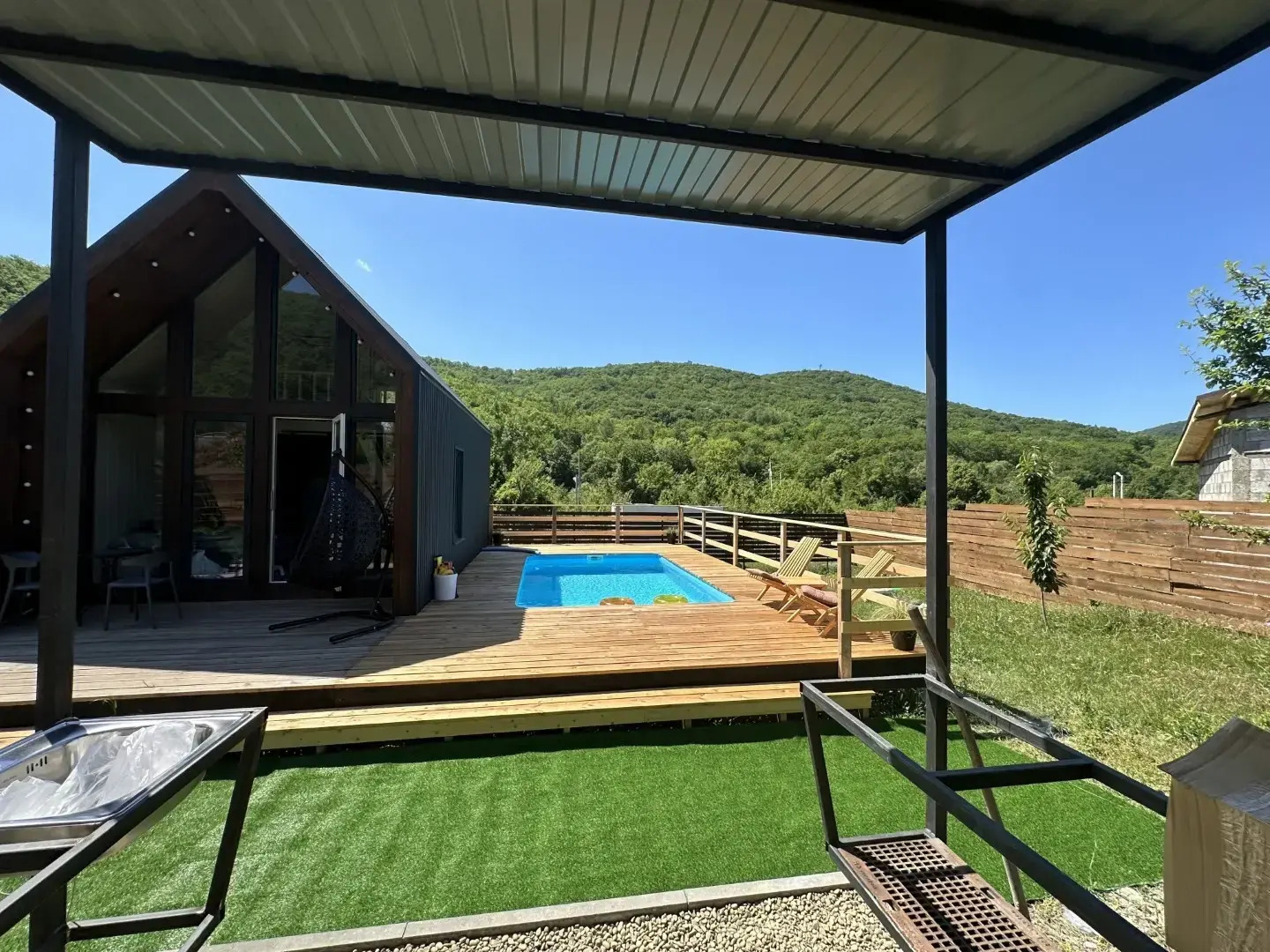 Частный дом с Теплым Бассейном и Банькой