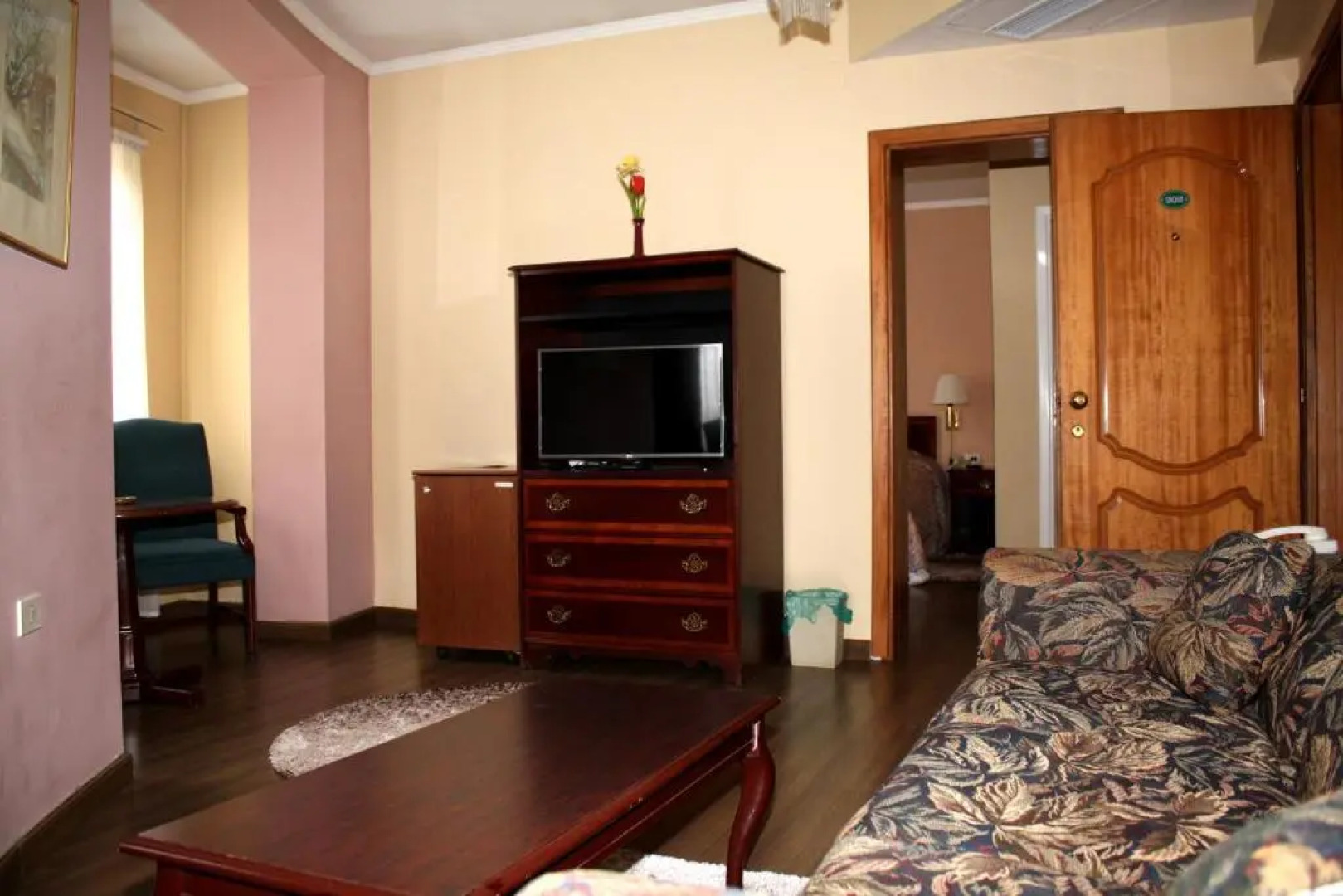 Отель Regency Albania