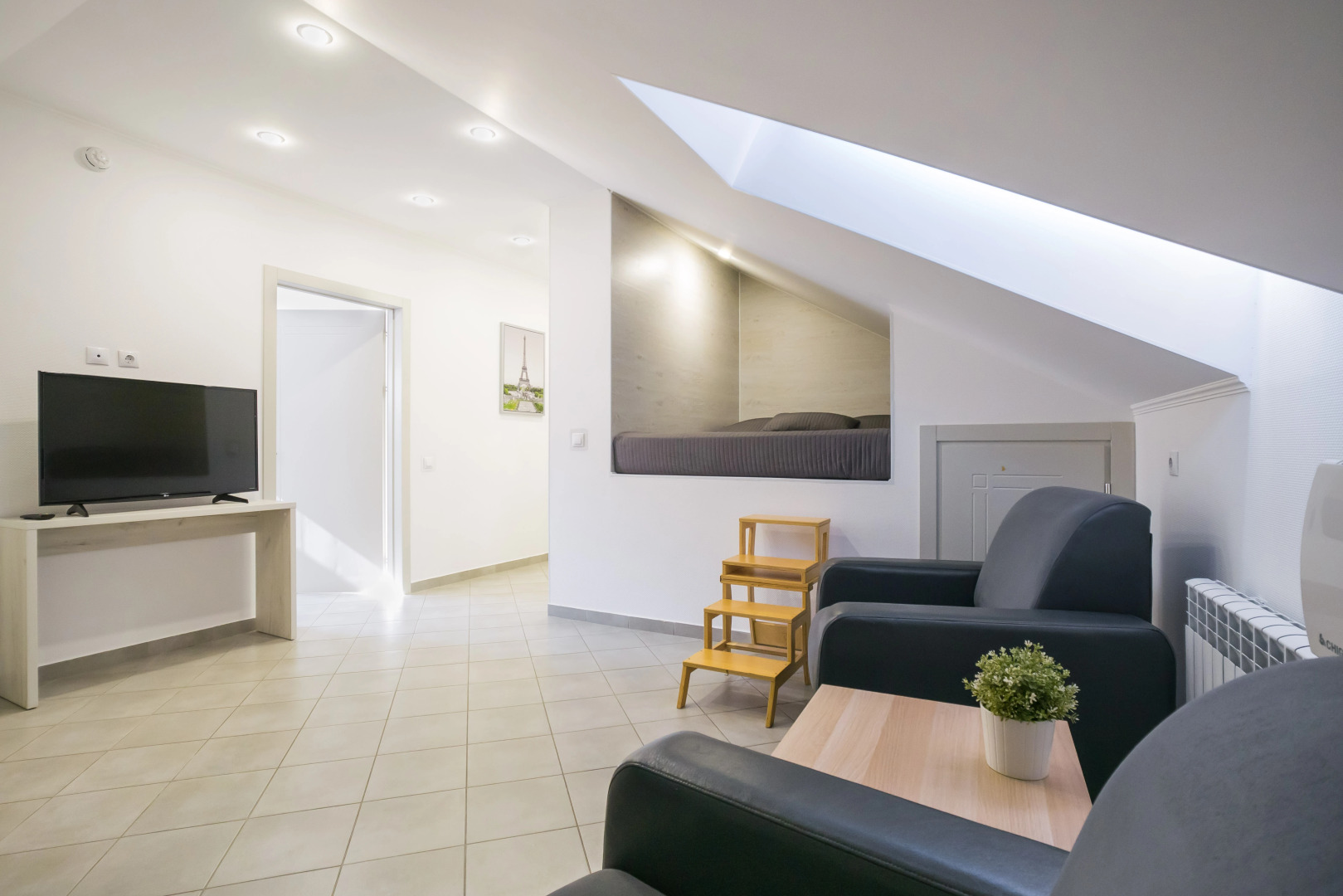 Отель Абрикос Плюс