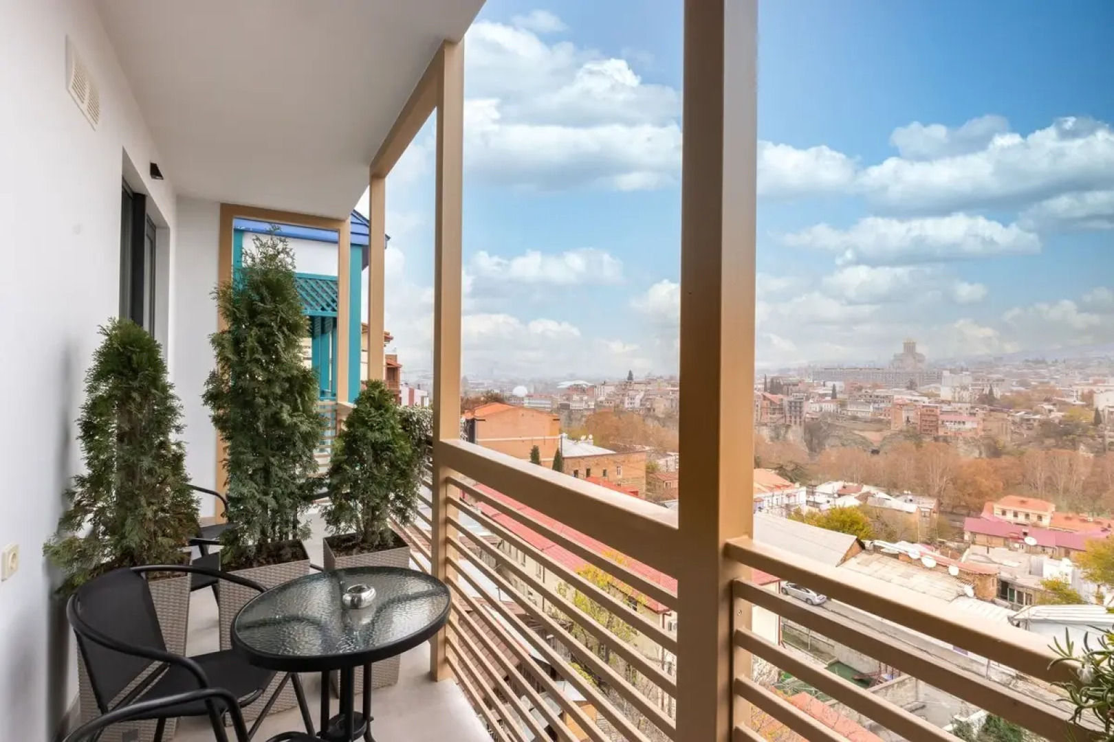 Brooch Boutique Hotel