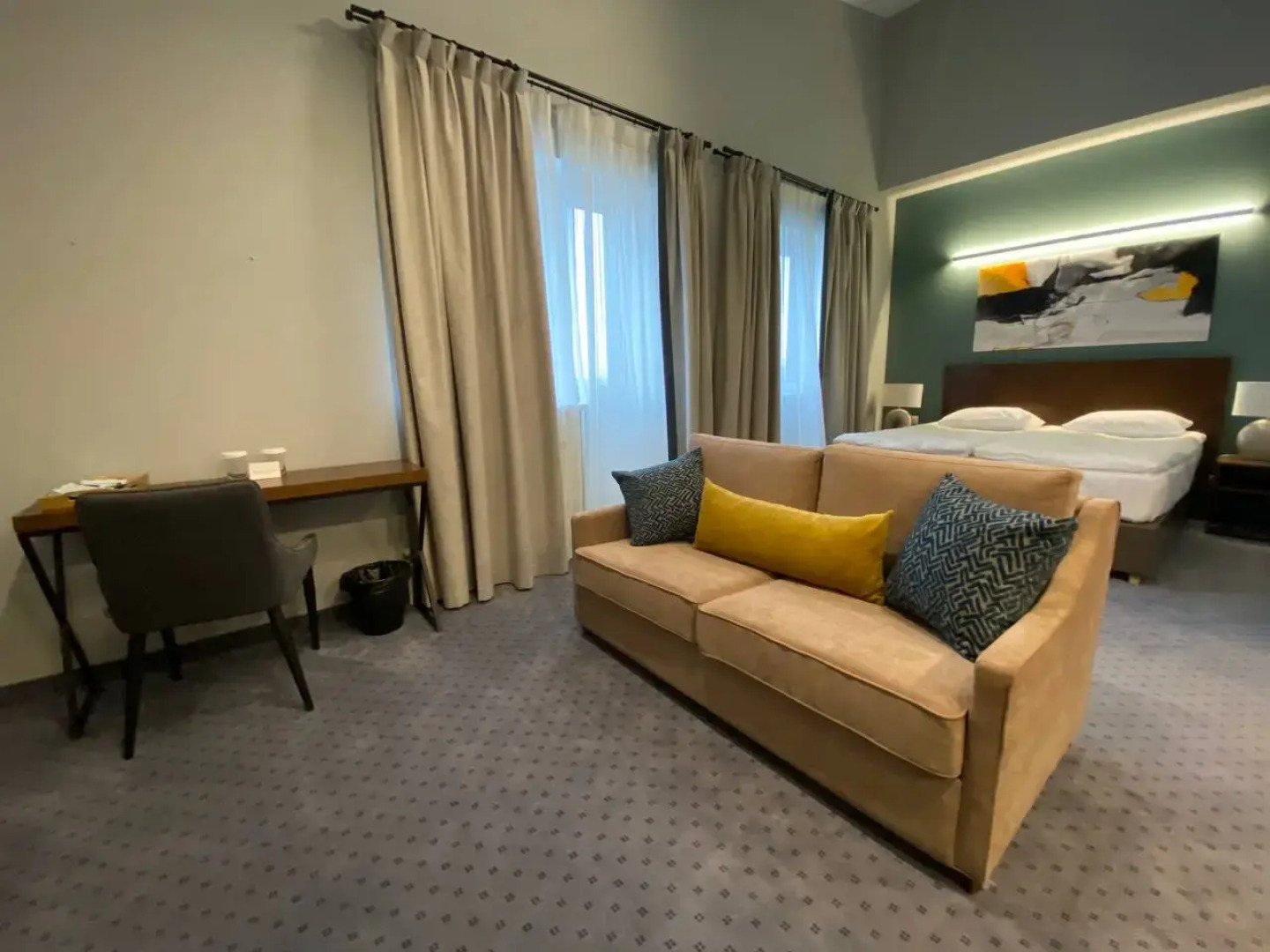 Отель Загородный Freezone Inn