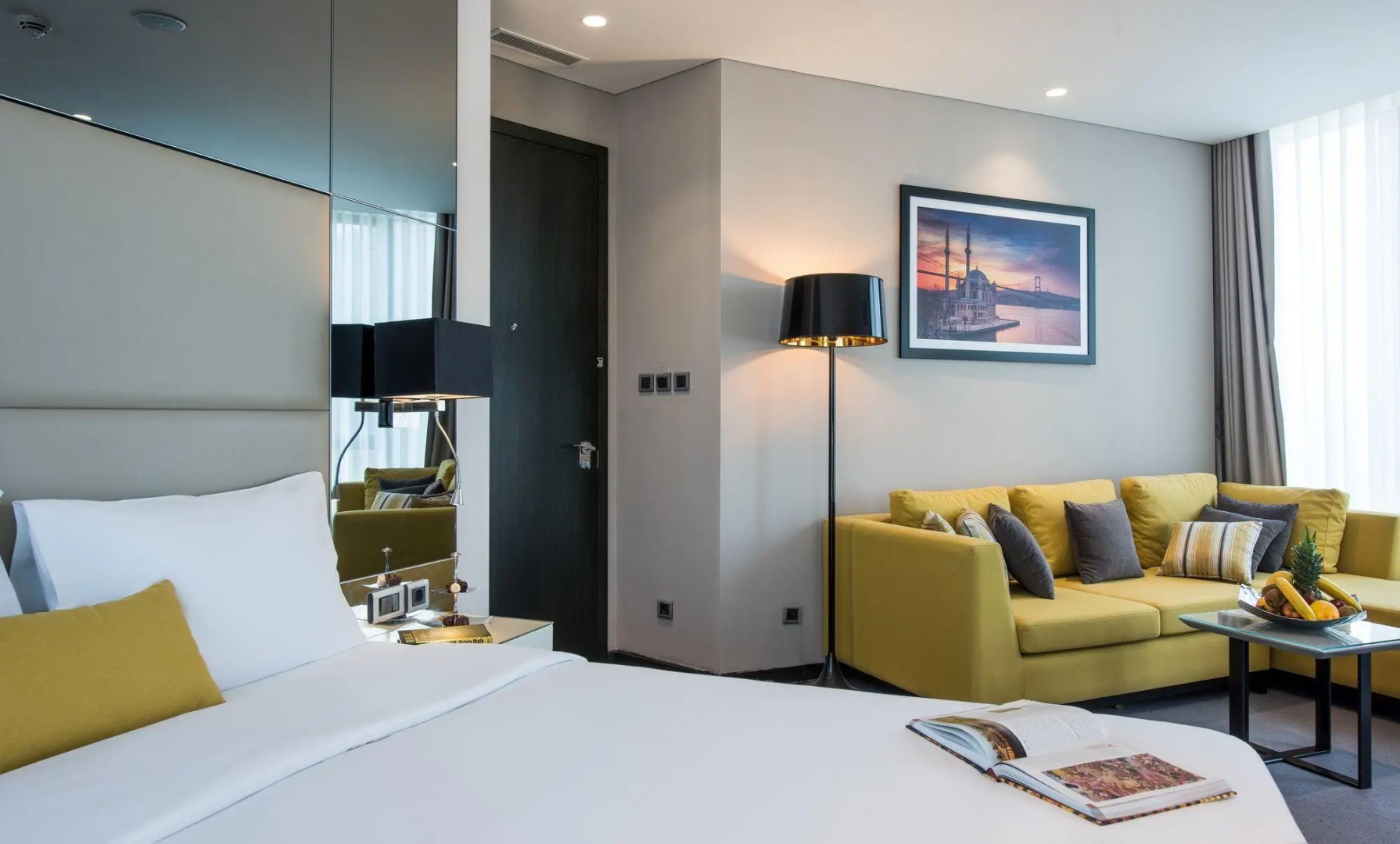 Отель Centro Westside by Rotana