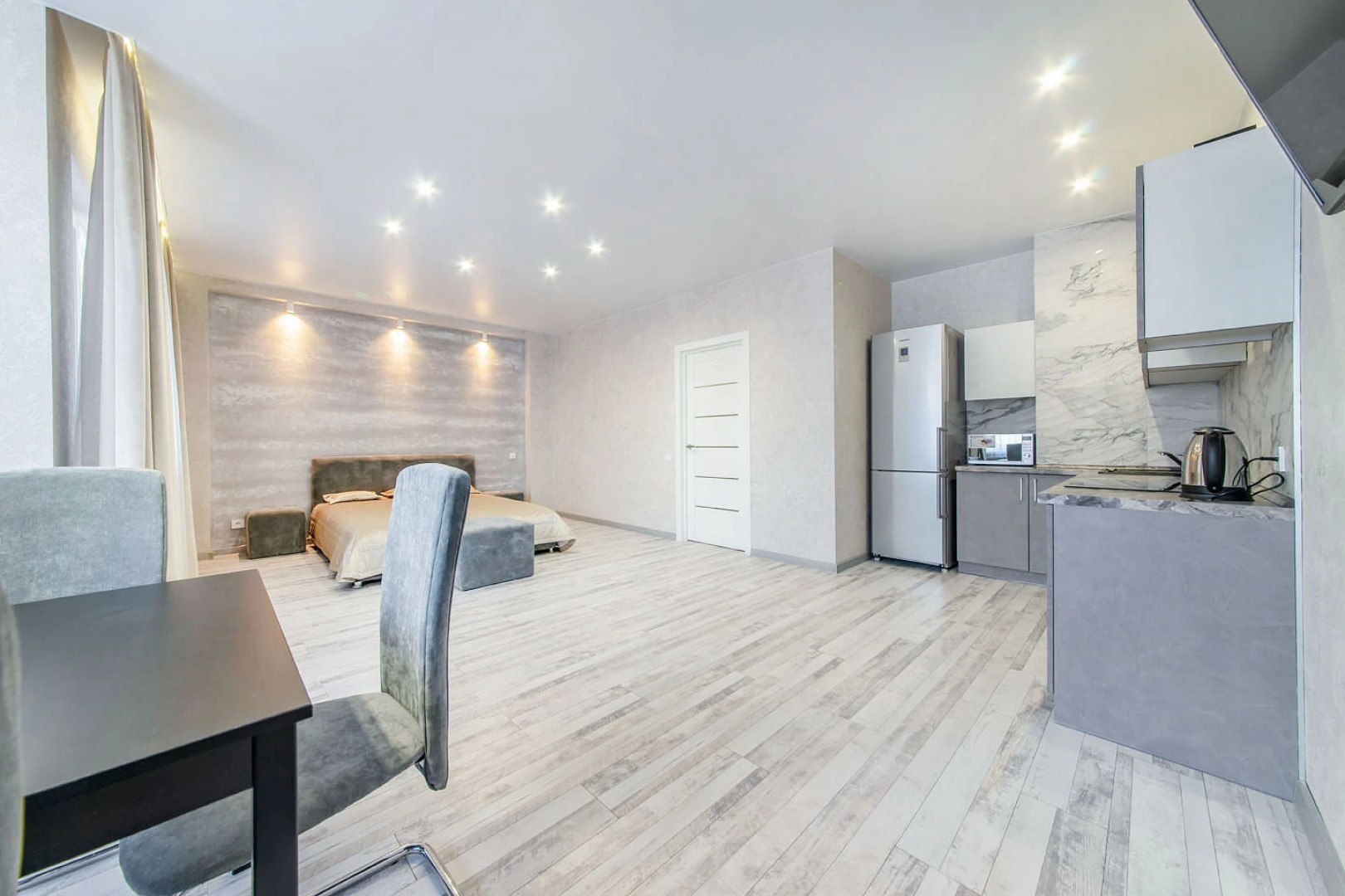 Квартира студия на сутки Минск Маяк Студия в новостройке Быстрое заселение Современная техника Балкон Wi-Fi