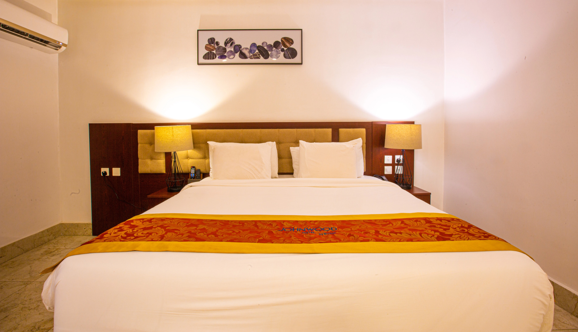 Отель Johnwood Hotel by Bolton