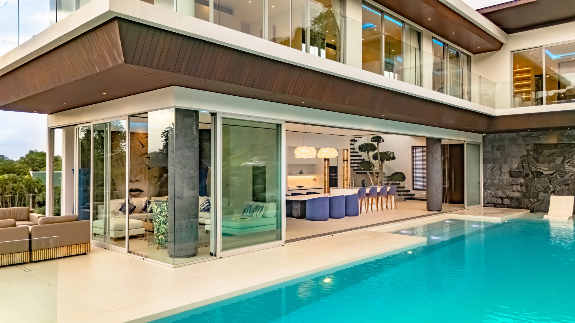 Вилла Luxury Infinity Pool Villa in Nai Harn