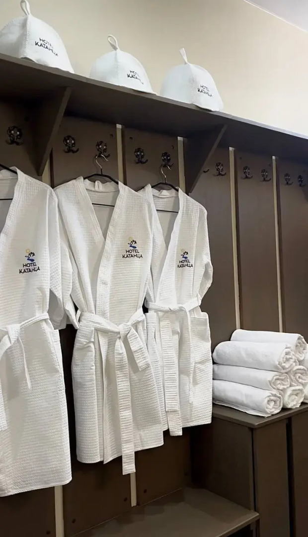 Отель Катанца