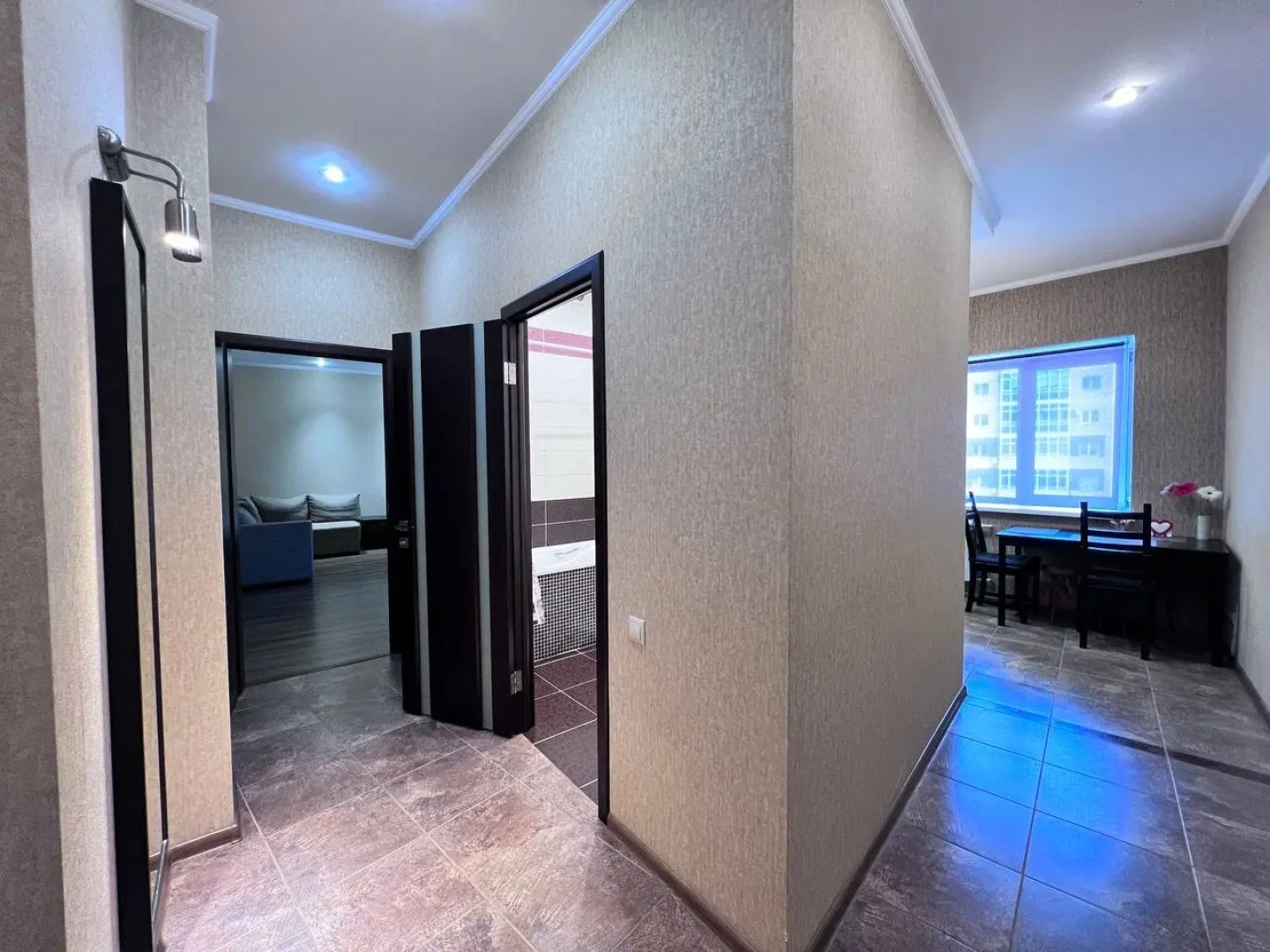 Квартира Большая однокомнатная в центре на набережной