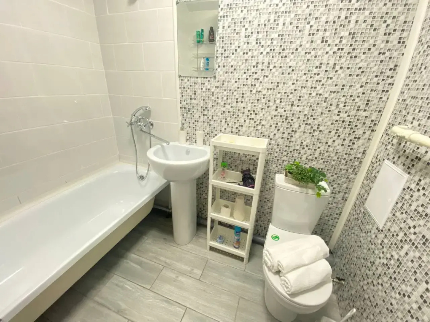 Квартира Поделам Функциональная рядом с парком им. Гагарина