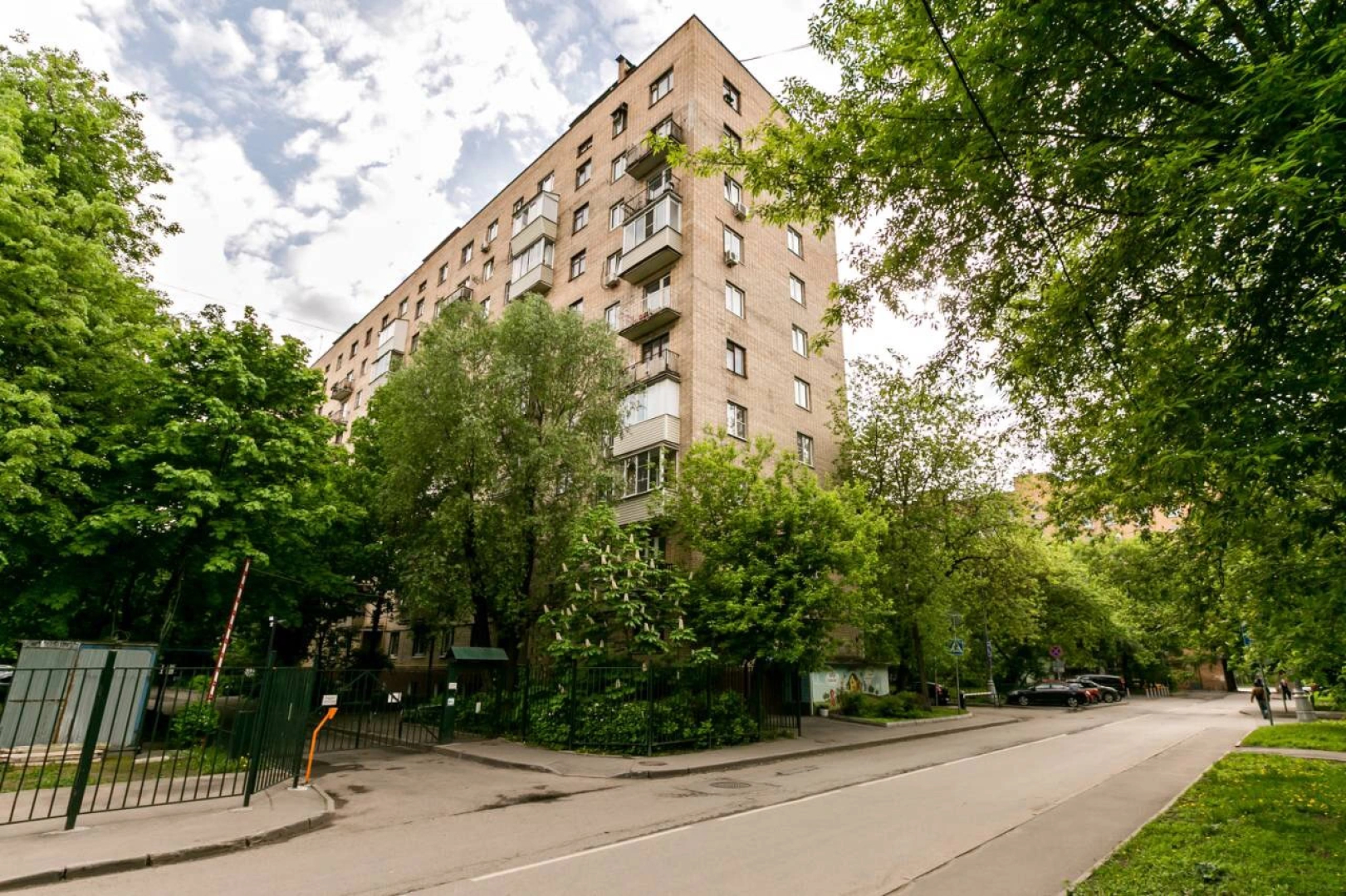 Tverskaya White Apartment in City Centre